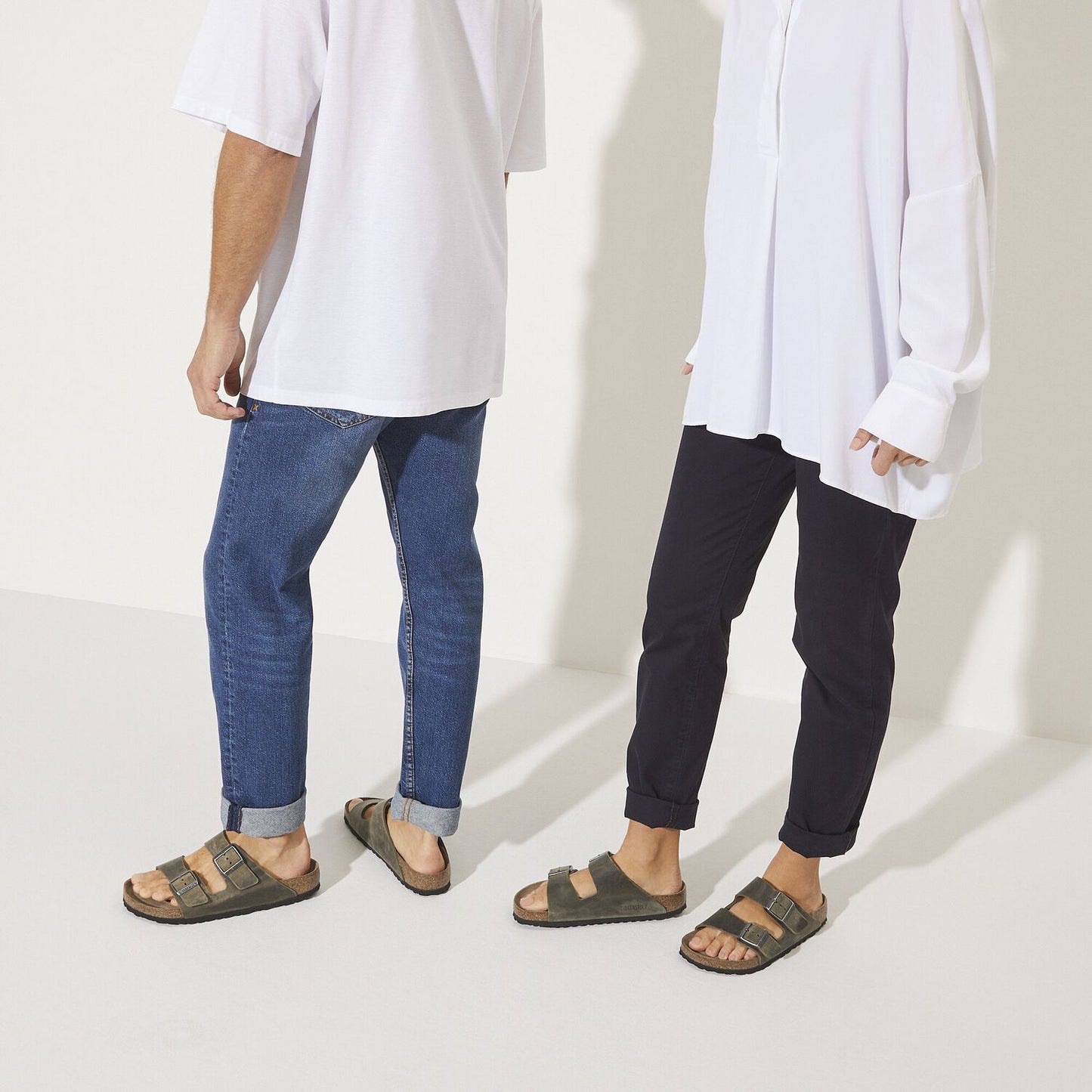 BIRKENSTOCK | SANDALIAS UNISEX | ARIZONA SOFT FOOTBED OILED LEATHER FADED KHAKI | CAQUI