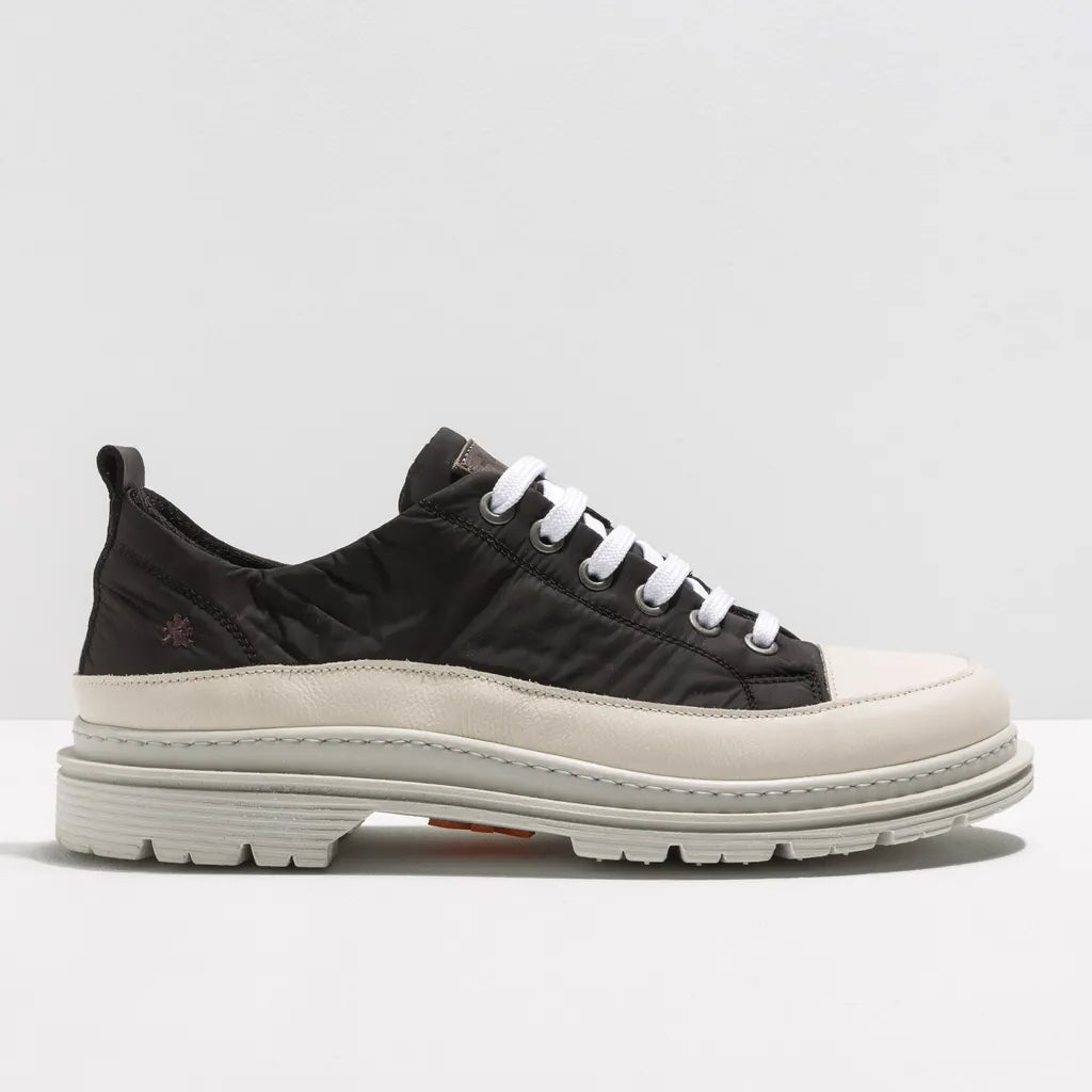 KUNST | SNEAKER | MANN | BIRMINGHAM