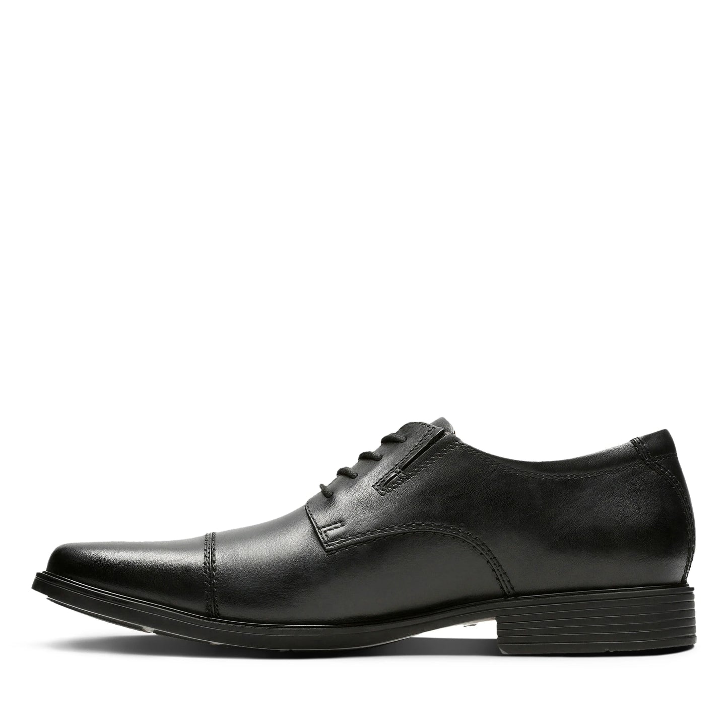 Zapatos De Vestir De La Marca Clarks Para Hombre Modelo Tilden Cap Black Leather En Color Negro