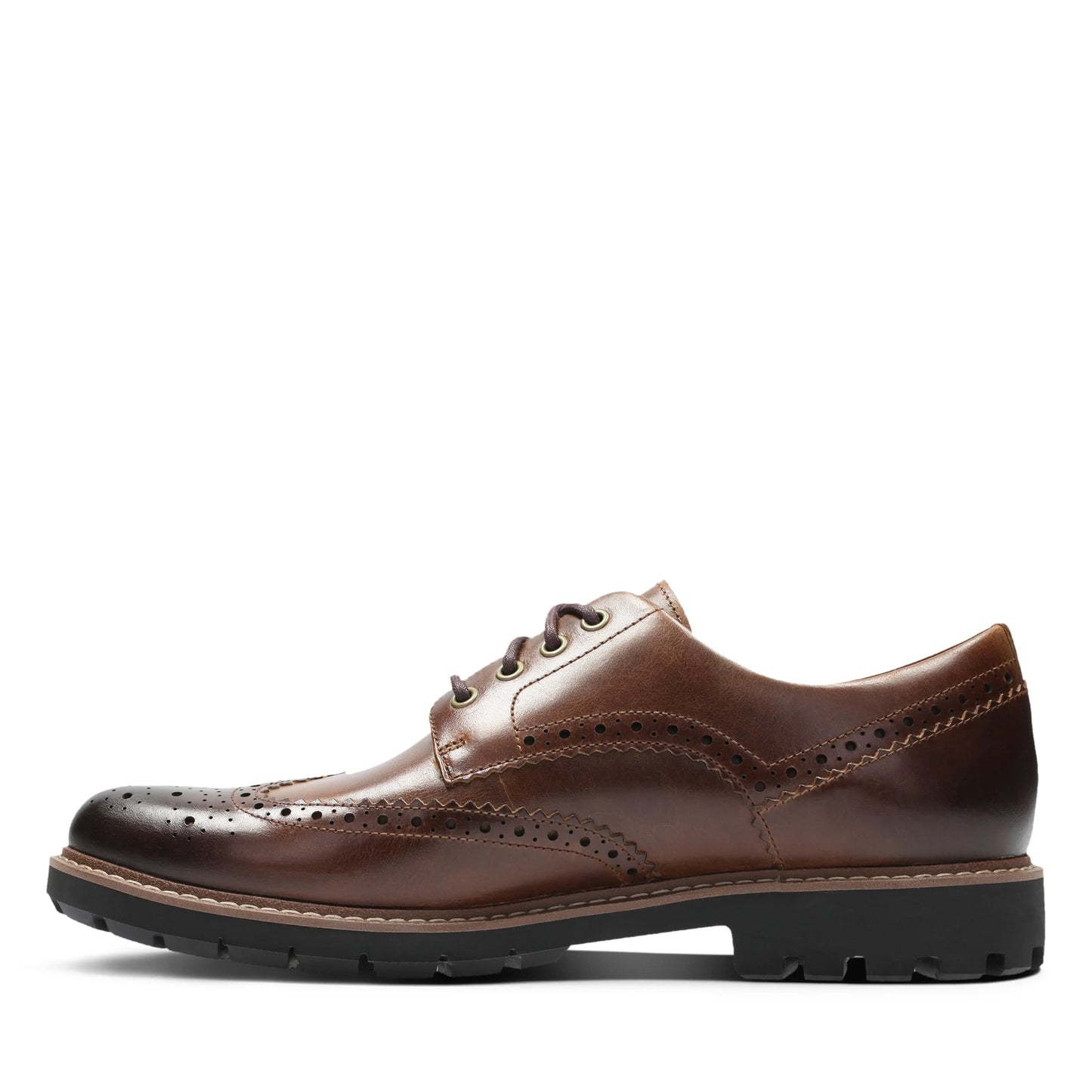 Zapatos De Vestir De La Marca Clarks Para Hombre Modelo Batcombe Wing Dark Tan Leather En Color Marrón