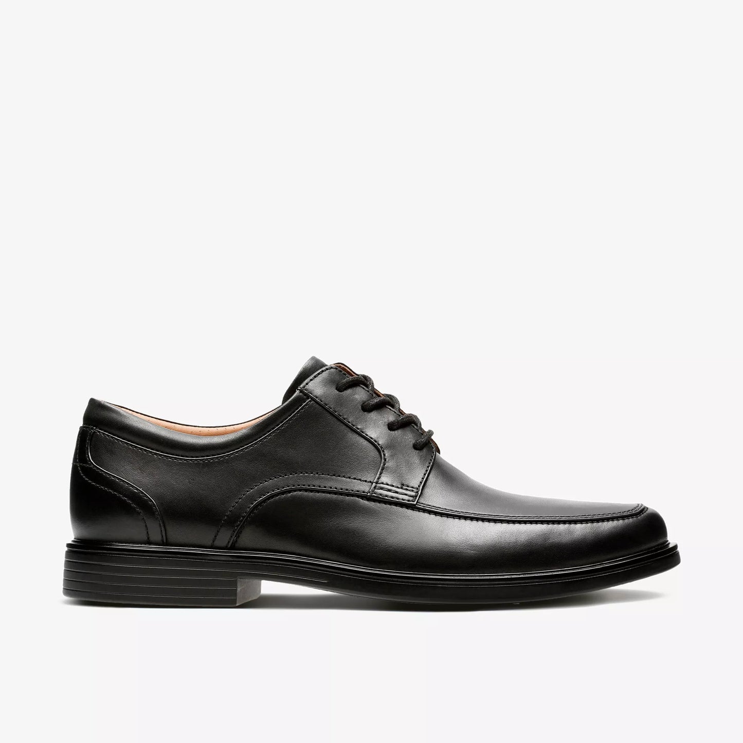 Zapatos De Vestir De La Marca Clarks Para Hombre Modelo Un Aldric Park Black Leather En Color Negro