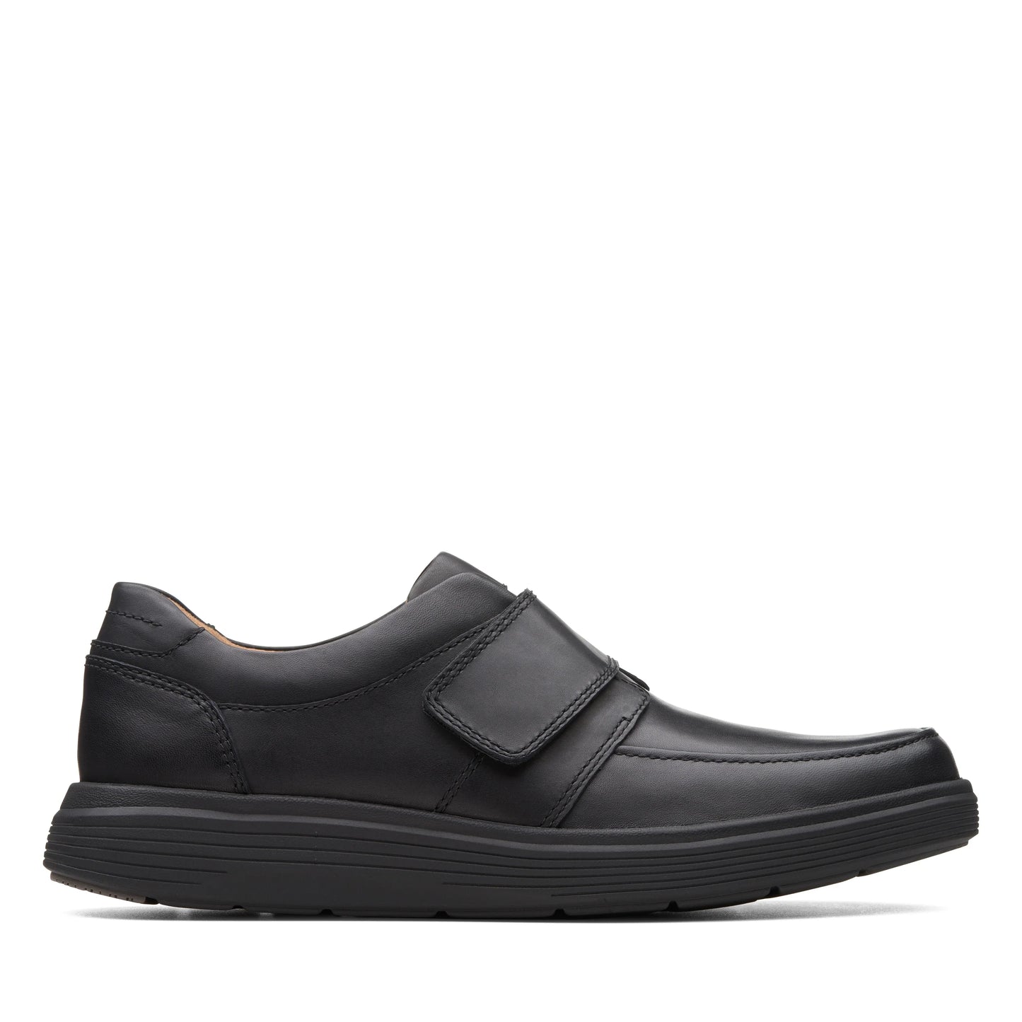 Zapatos Casual De La Marca Clarks Para Hombre Modelo Un Abode Strap Black Leather En Color Negro