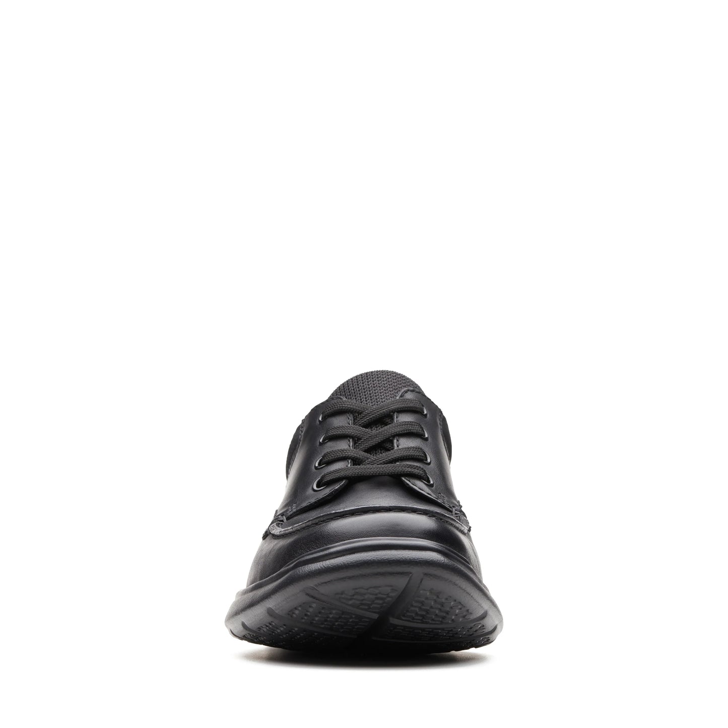 Chaussures décontractées pour hommes de la marque Clarks, modèle Cotrell Edge Black Smooth Lea, en noir.