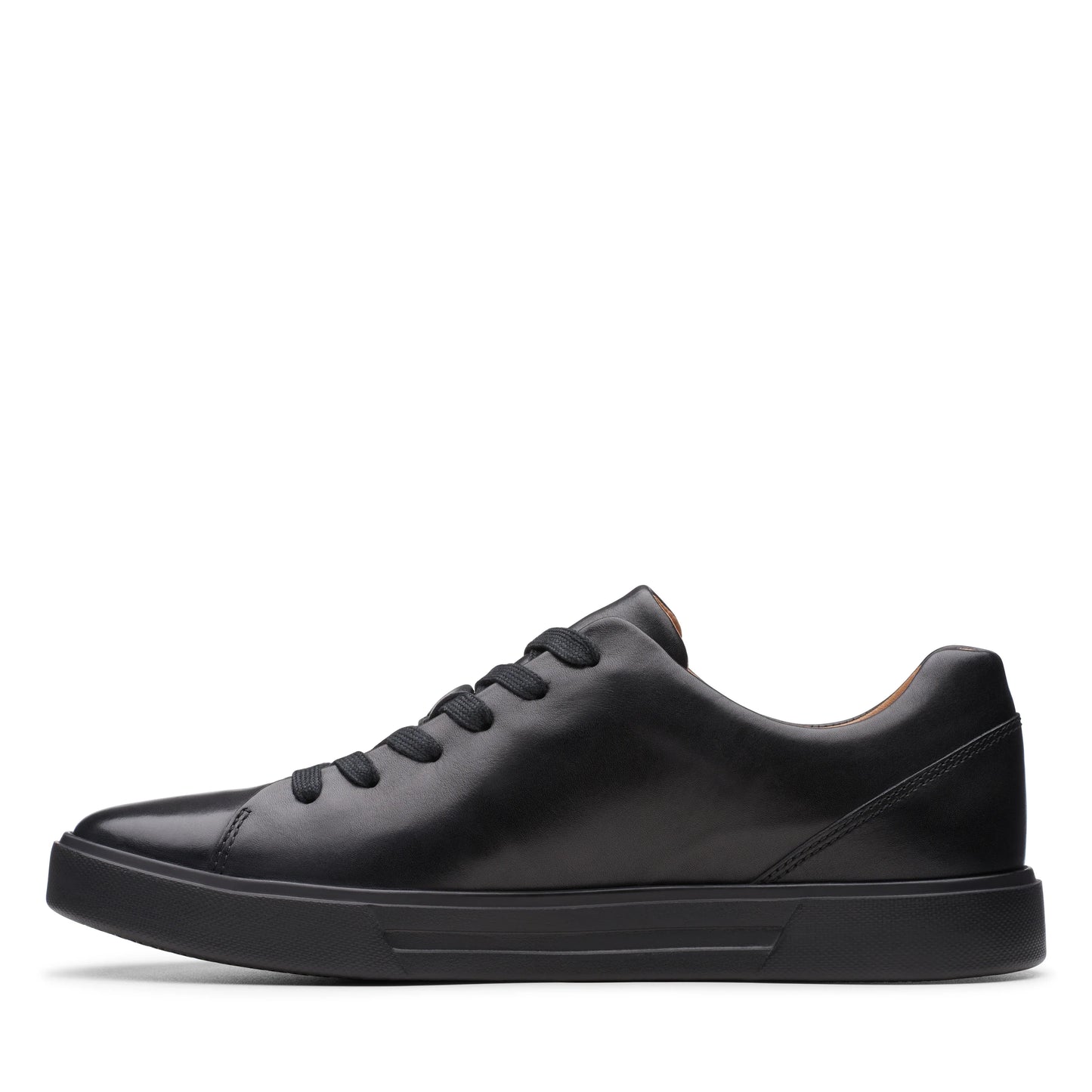 Chaussures de sport pour homme de la marque Clarks, modèle un costa lace black en noir.