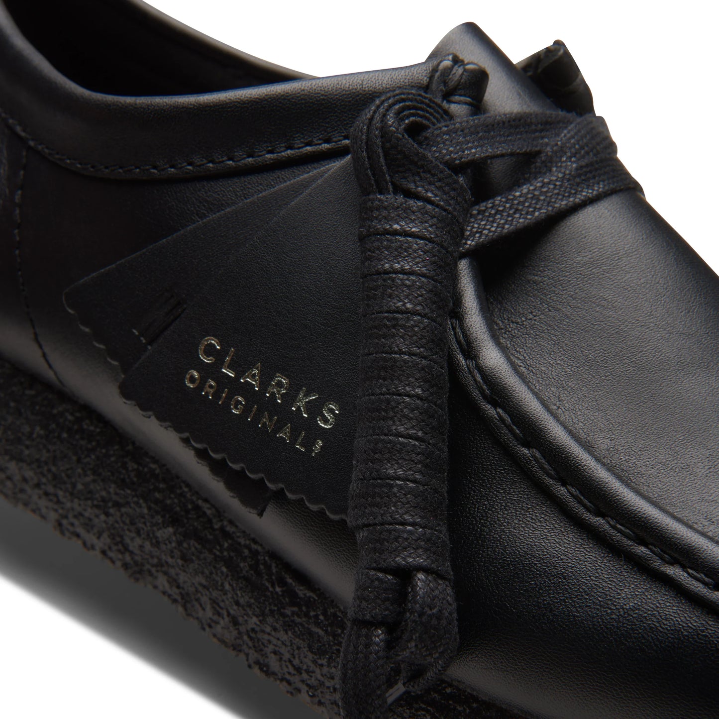 Zapatos Casual De La Marca Clarks Para Hombre Modelo Wallabee Black Leather En Color Negro
