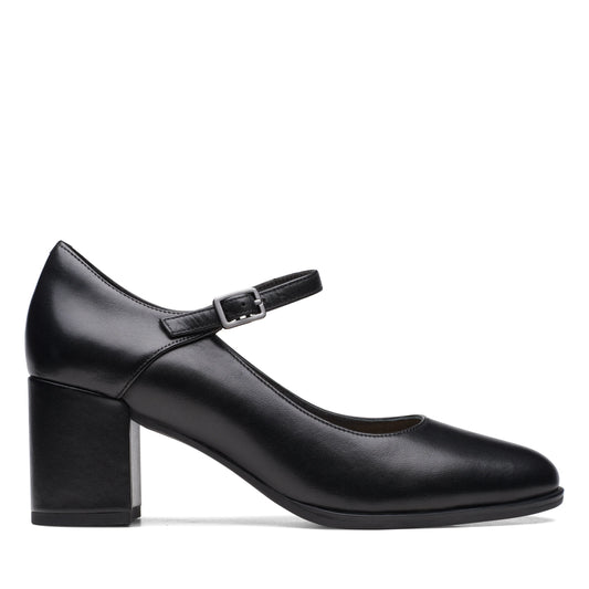 Clarks Damen-Abendschuhe, Modell Freva55 Strap Black Leather, in Schwarz.