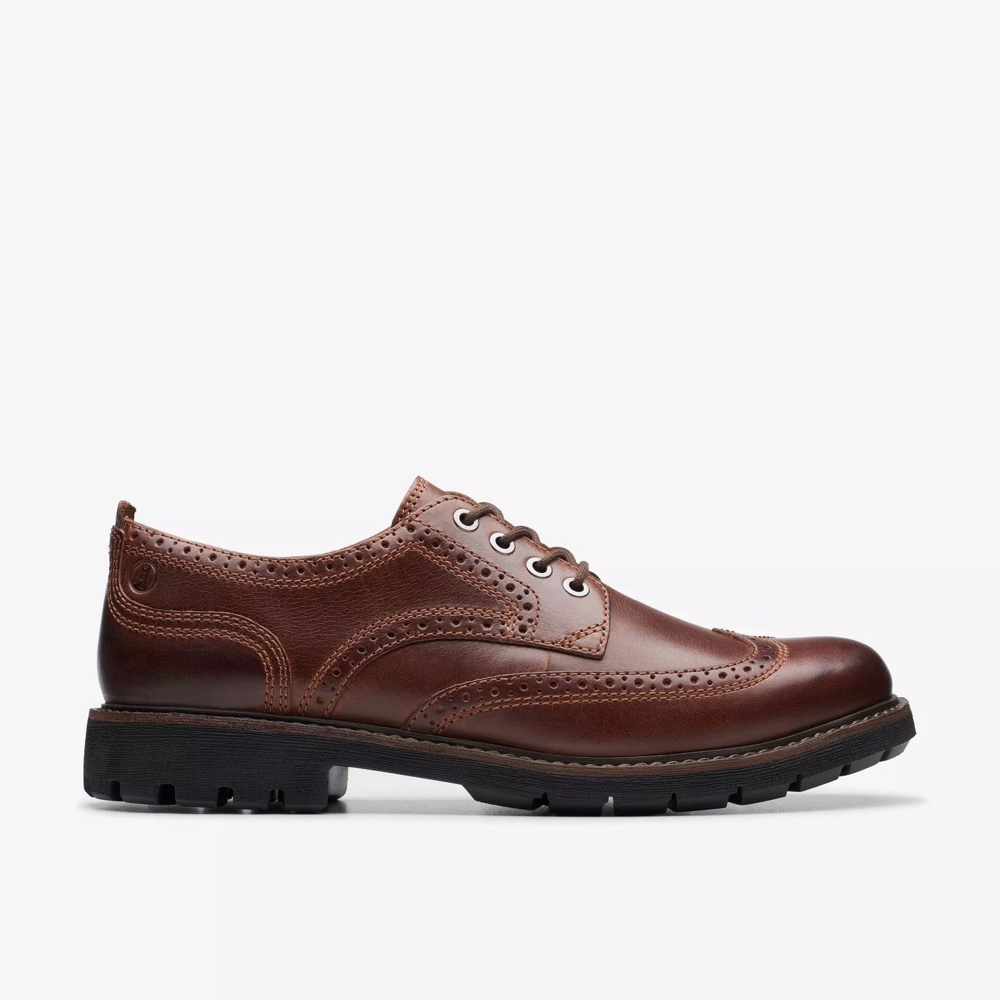 Zapatos Casual De La Marca Clarks Para Hombre Modelo Batcombe Far Dark Tan Lea En Color Beige