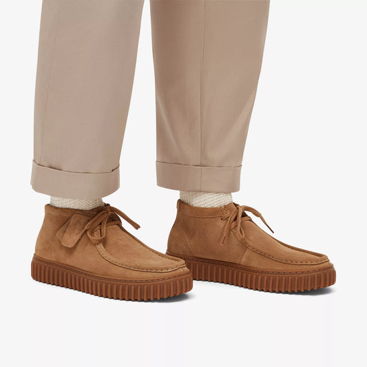 Botines De La Marca Clarks  Para Hombre Modelo Torhill Hi Dark Sand Suede