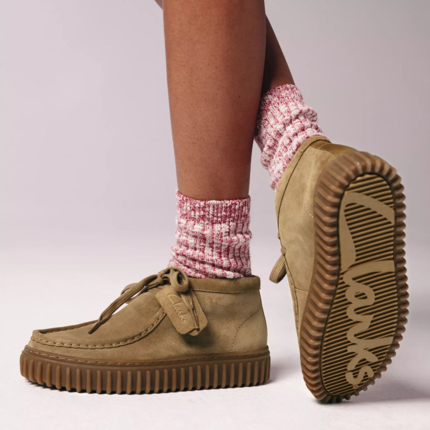 Botines De La Marca Clarks Para Hombre Modelo Torhill Hi Dark Sand Suede