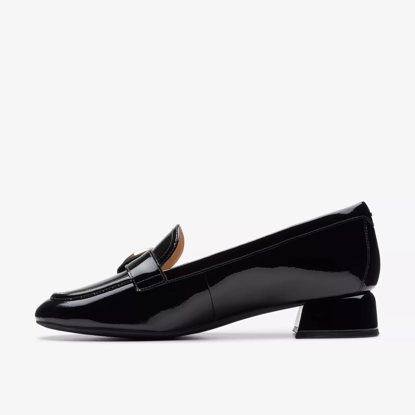 Mocasines De La Marca Clarks Para Mujer Modelo Daiss30 Trim Black Patent En Color Negro