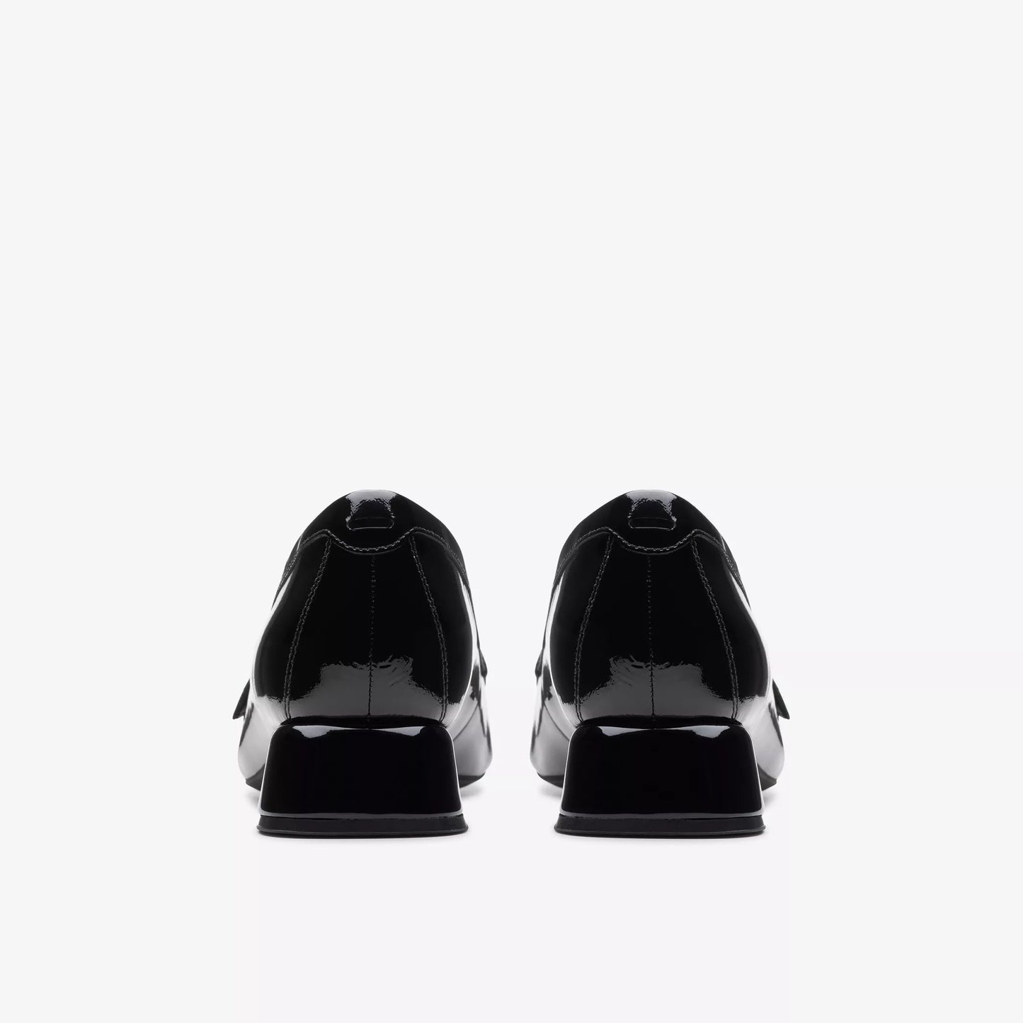 Mocasines De La Marca Clarks Para Mujer Modelo Daiss30 Trim Black Patent En Color Negro
