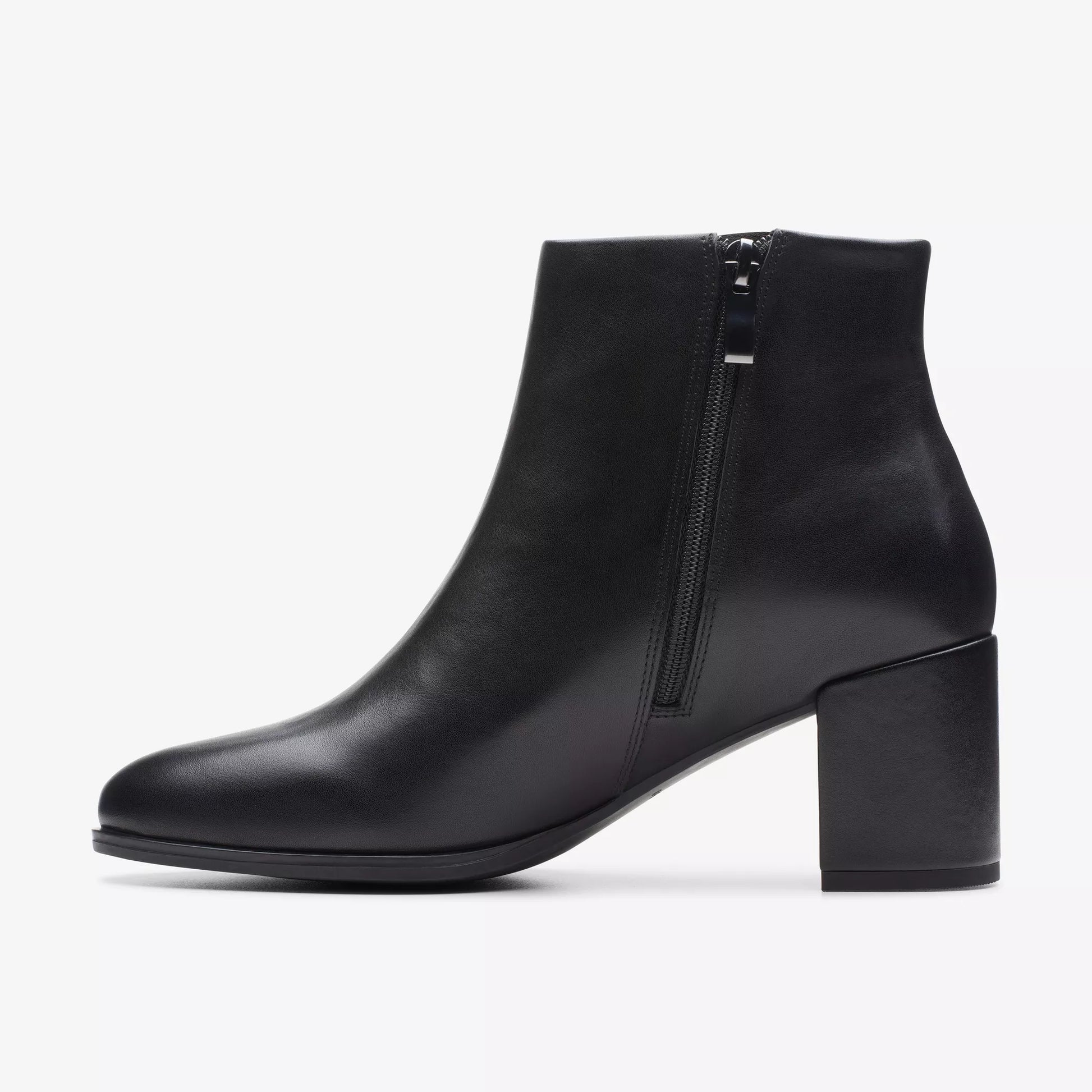 Botines De La Marca Clarks  Para Mujer Modelo Freva55 Zip Black Leather En Color Negro