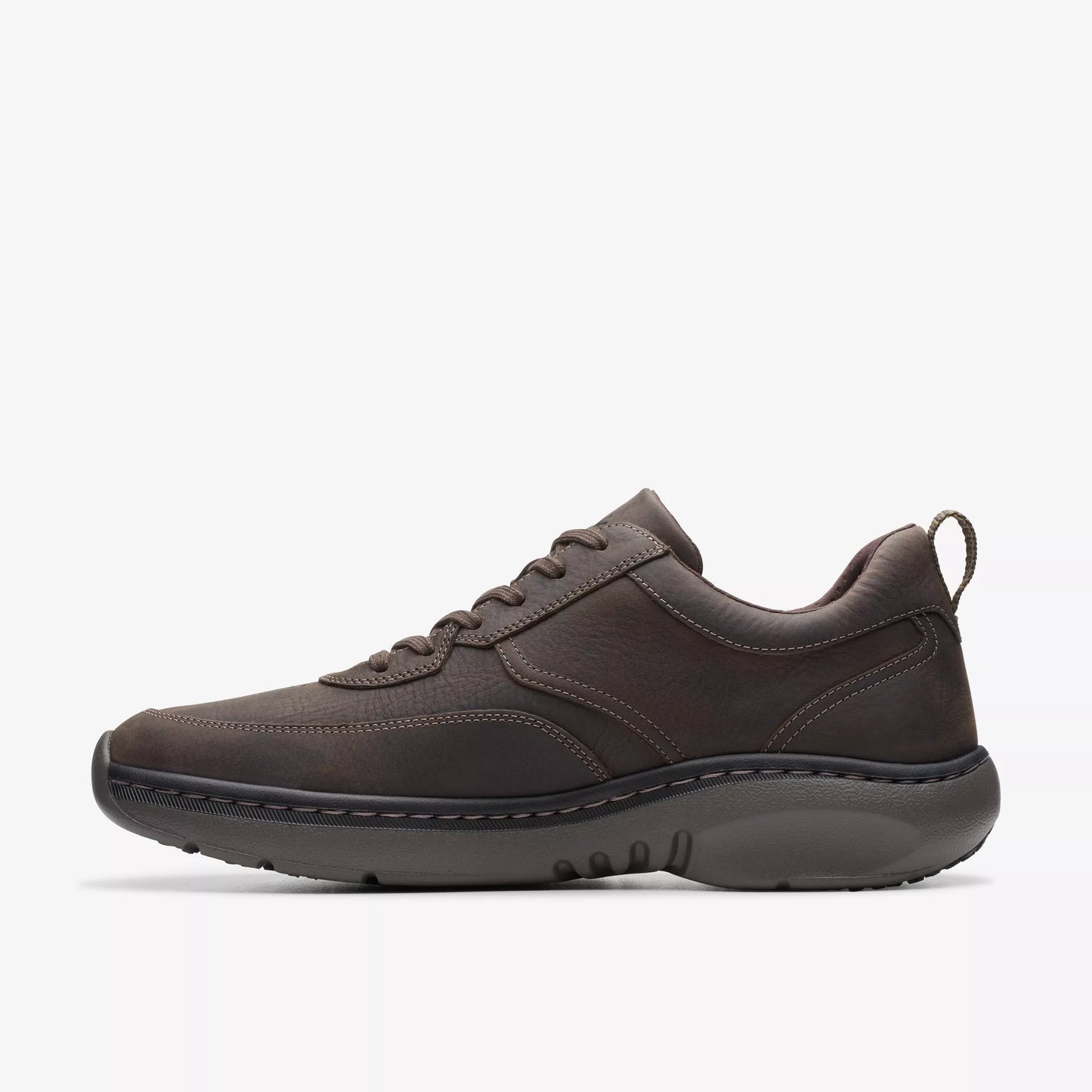 Zapatos Casual De La Marca Clarks Para Hombre Modelo Clarks Pro Lace Dark Brown Tumbled En Color Marrón