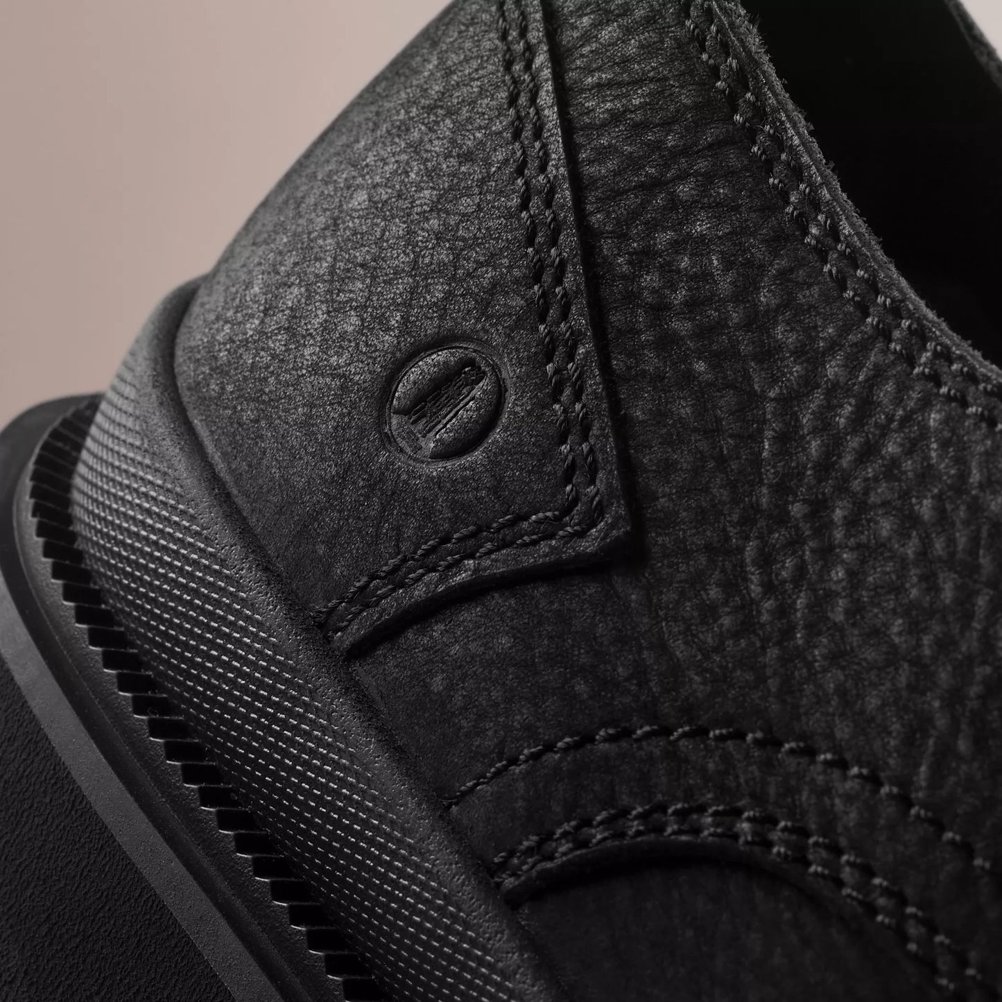 Zapatos Casual De La Marca Clarks Para Hombre Modelo Badell Lace Black Nubuck En Color Negro