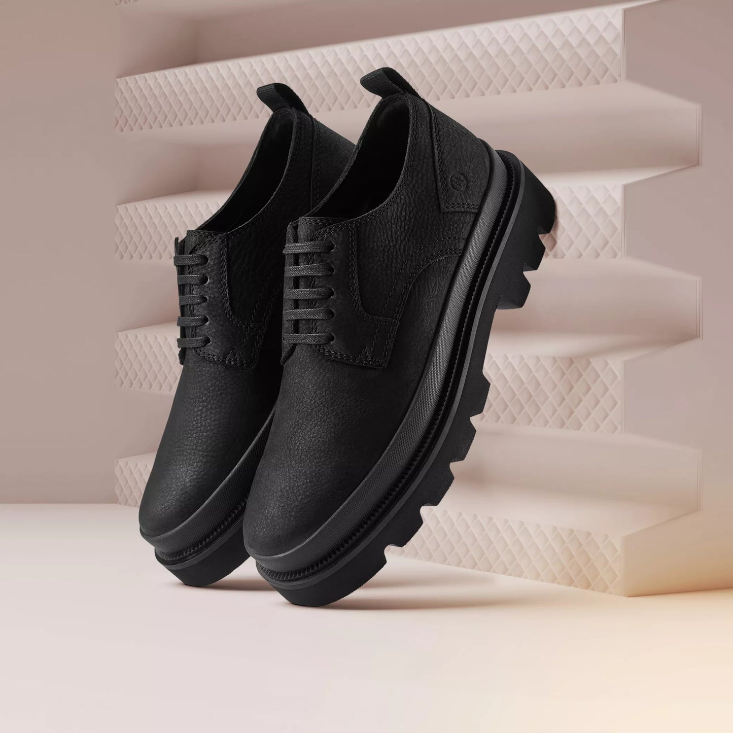 Zapatos Casual De La Marca Clarks Para Hombre Modelo Badell Lace Black Nubuck En Color Negro