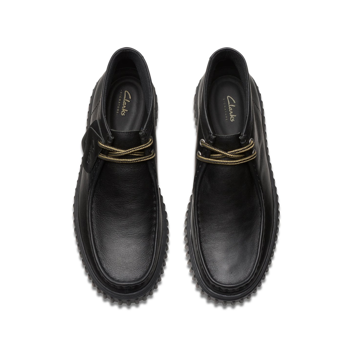 Bottes pour homme de la marque Clarks, modèle Torhill Hi en cuir noir de couleur noire.