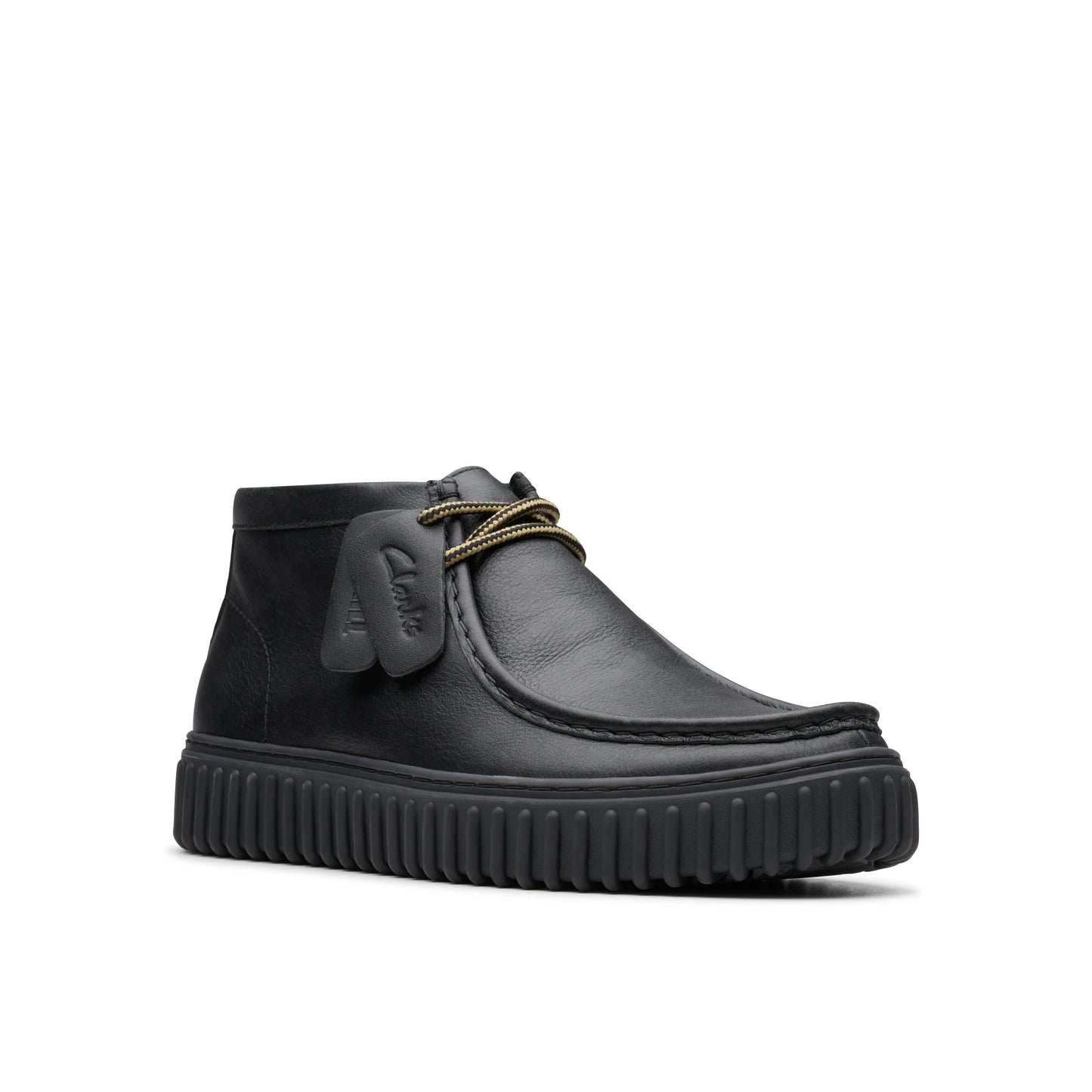 Bottes pour homme de la marque Clarks, modèle Torhill Hi en cuir noir de couleur noire.
