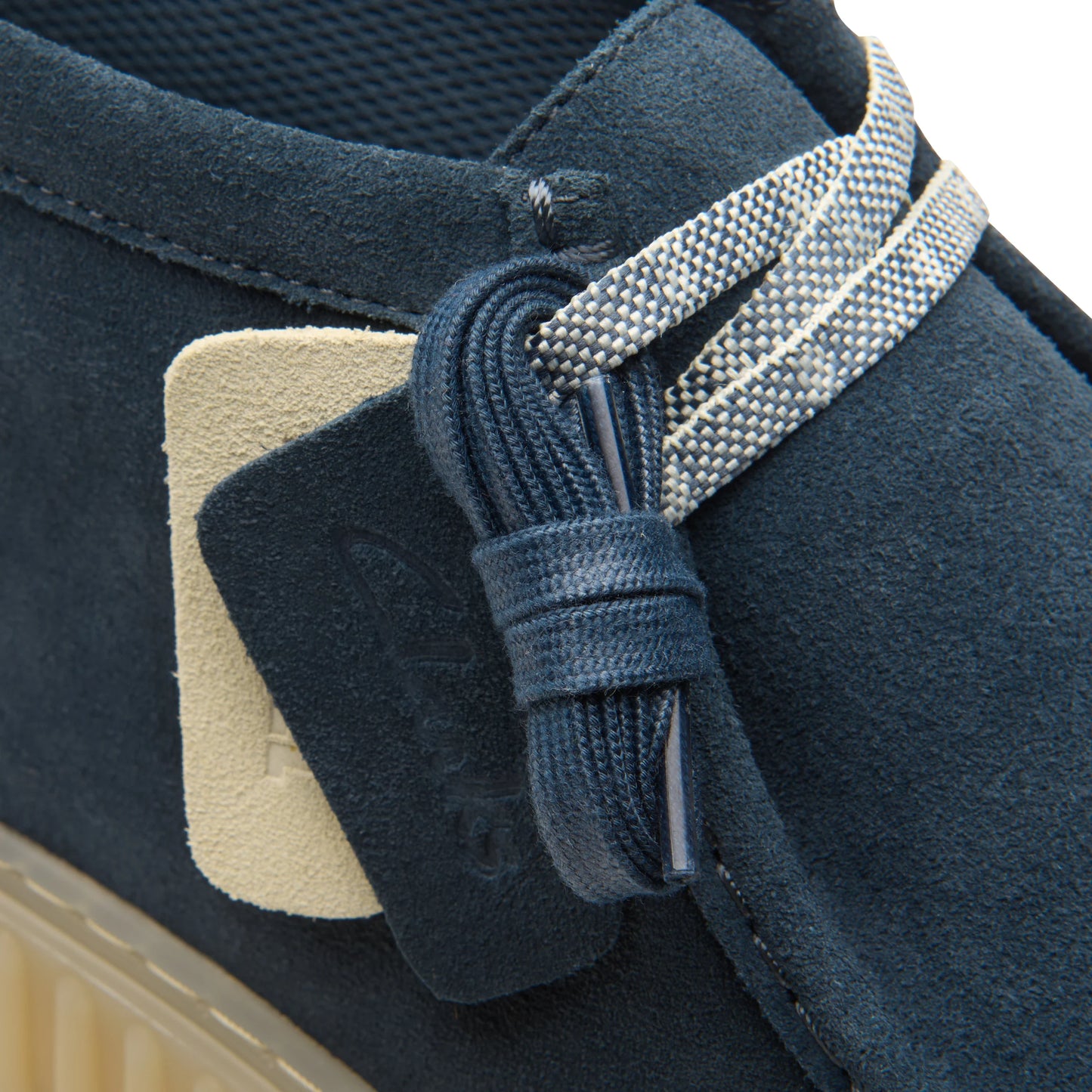 Wallabee De La Marca Clarks Para Hombre Modelo Torhill Hi Blue Suede En Color Azul