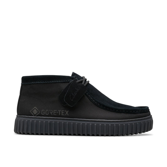 Clarks 品牌男士靴子,Torhill Hi GTX Black Combi 款,黑色。