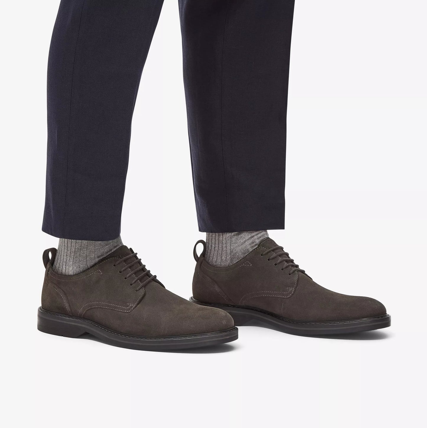 Zapatos De Vestir De La Marca Clarks Para Hombre Modelo Aldwin Lace Dark Grey Suede En Color Gris