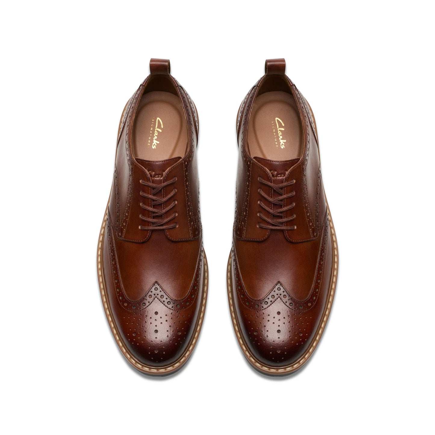 Zapatos Casual De La Marca Clarks Para Hombre Modelo Aldwin Limit Mid Tan Leather En Color Beige