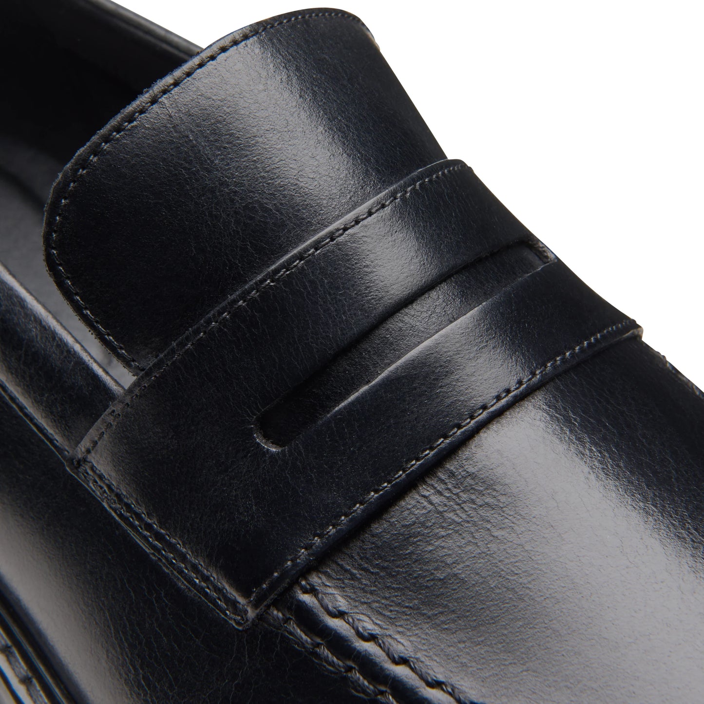 Mocasines De La Marca Clarks Para Hombre Modelo Aldwin Step Black Leather En Color Negro