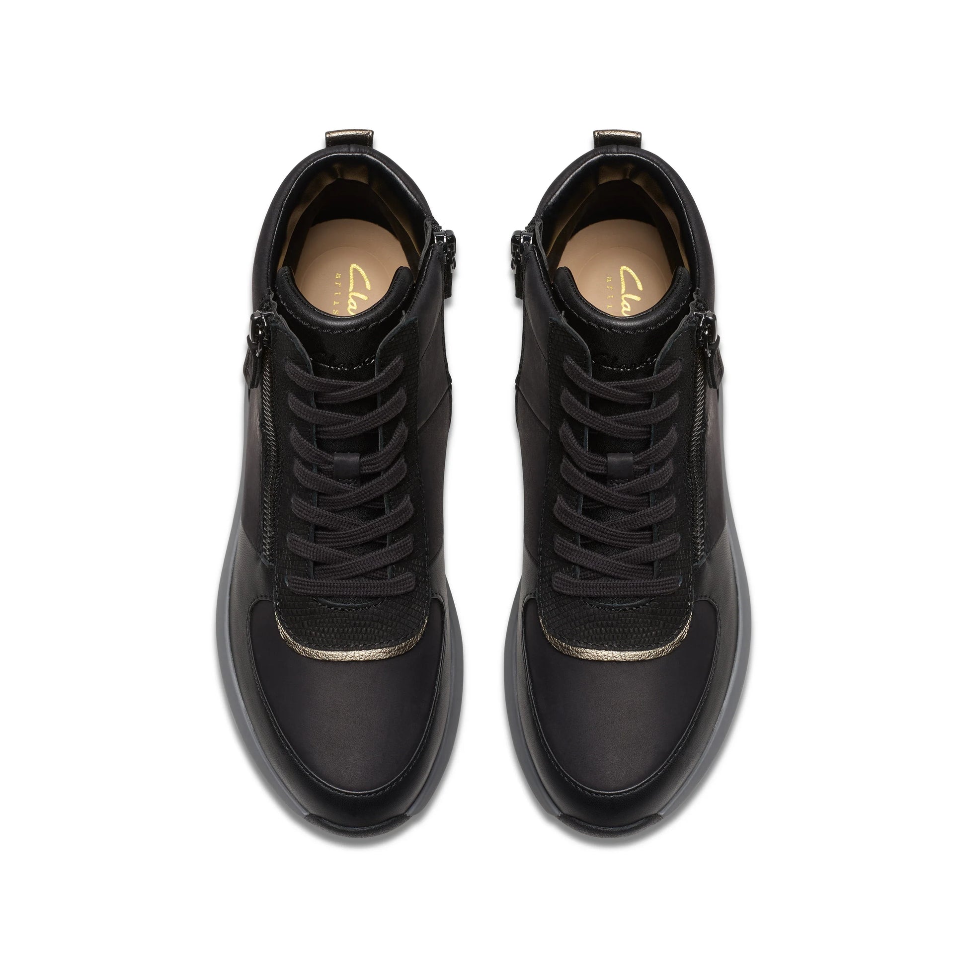 Clarks 女靴,Tivoli Lane Black Combi 型号,黑色。