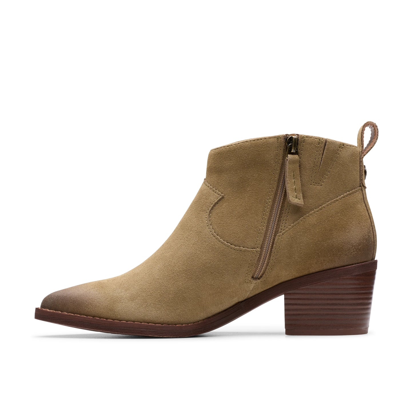 Botines De La Marca Clarks Para Mujer Modelo Morzine Sky Dark Sand Suede En Color Beige