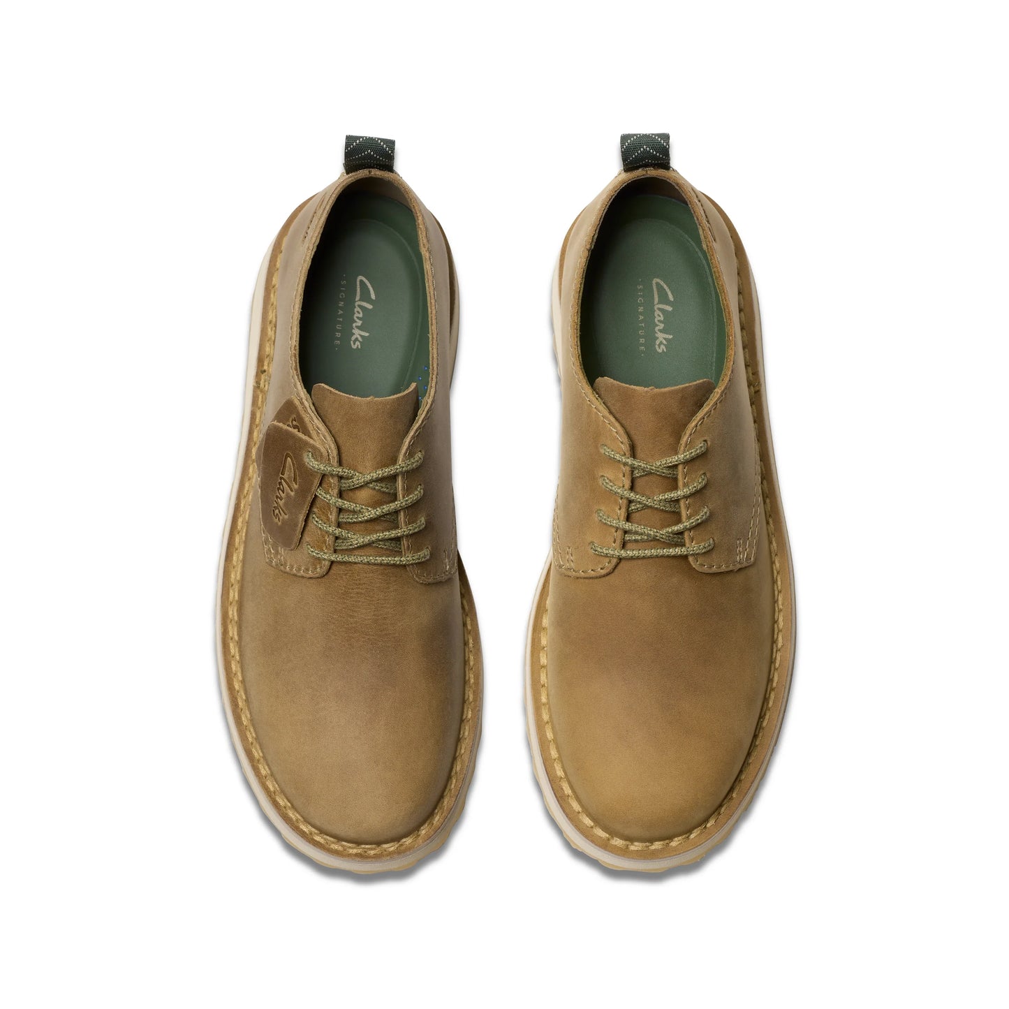 Zapatos Casual De La Marca Clarks Para Hombre Modelo Solsbury Lace Dark Sand Leather En Color Beige