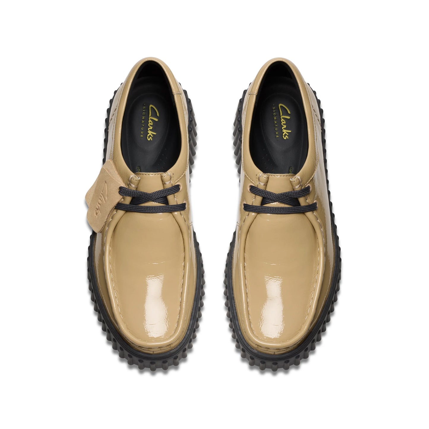 Zapatos Casual De La Marca Clarks Para Mujer Modelo Torhill Bee Beige Patent En Color Beige