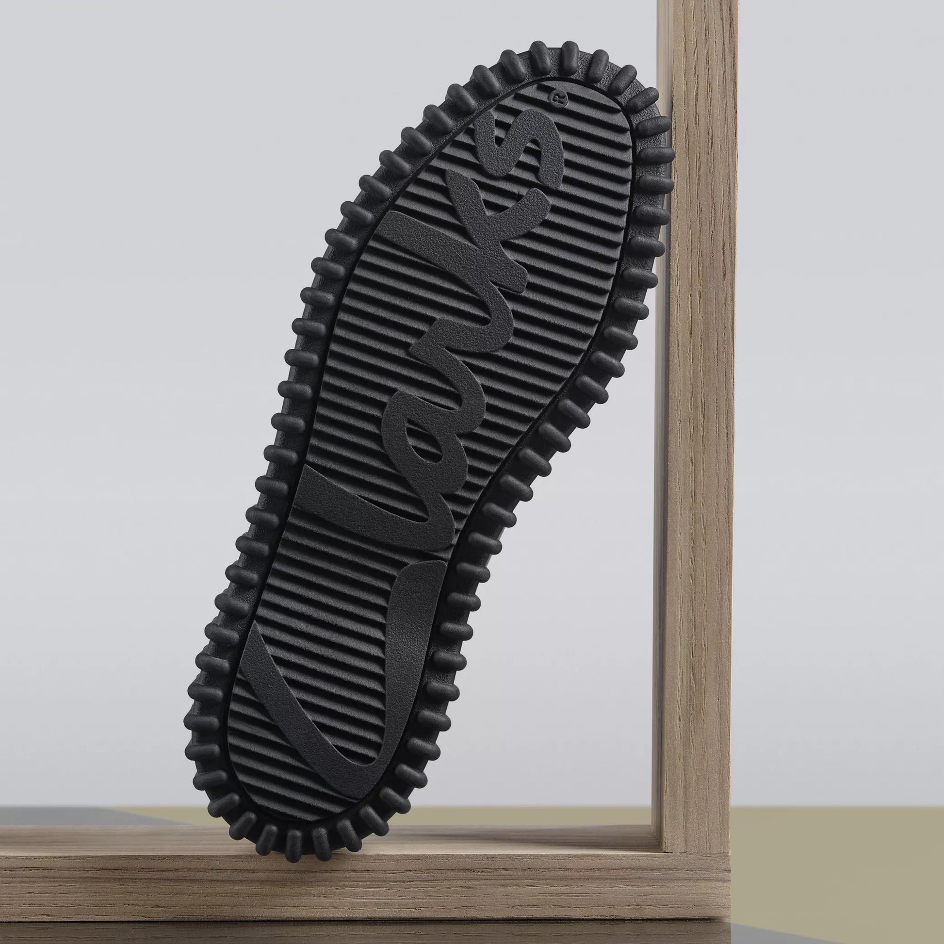 Zapatos Casual De La Marca Clarks  Para Mujer Modelo Torhill Bee Black Patent En Color Negro