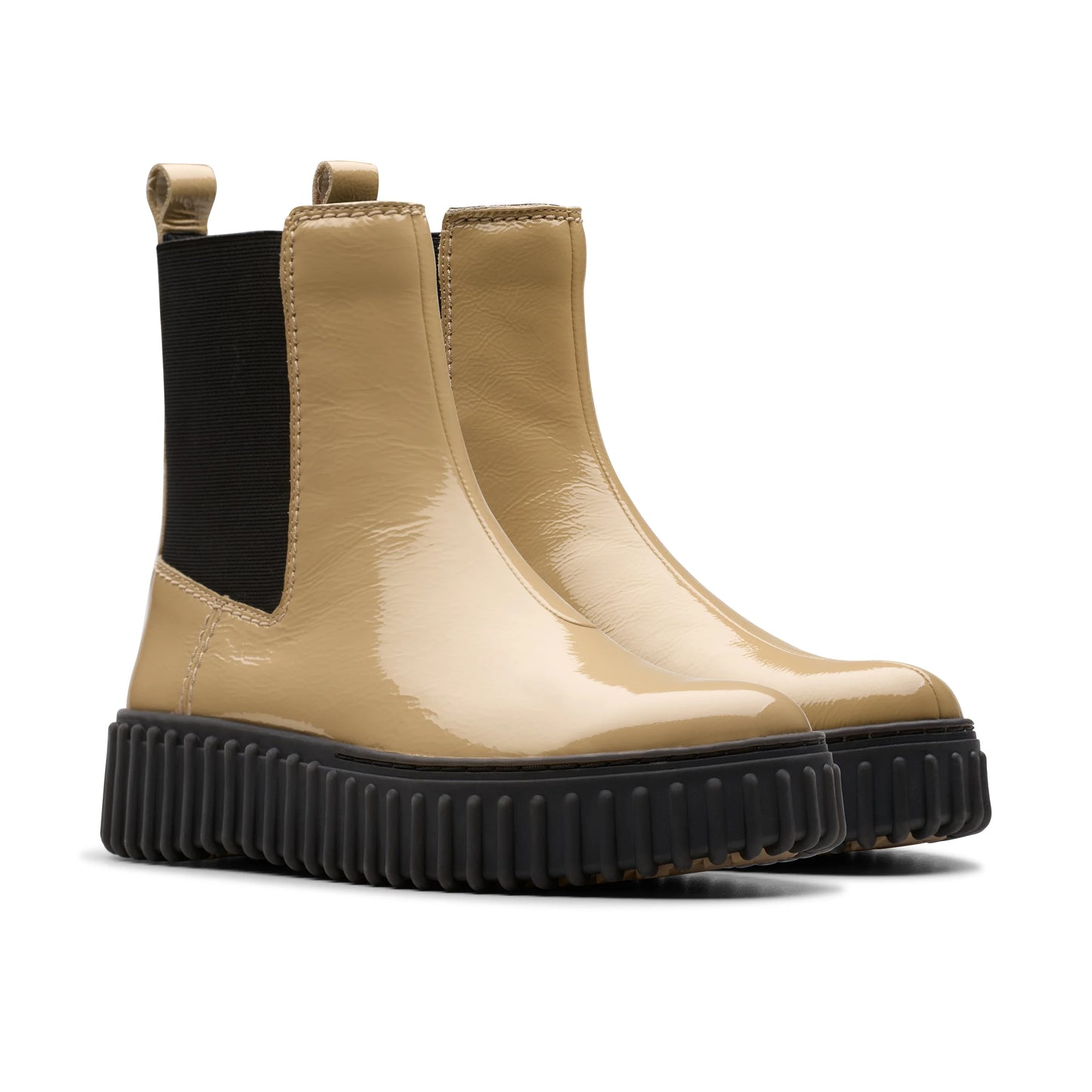 Botas De La Marca Clarks Para Mujer Modelo Torhill Maple Beige Patent En Color Beige