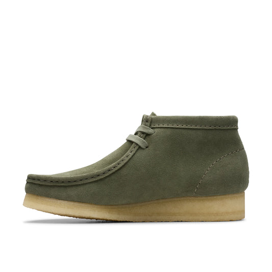 Bottes pour femmes Clarks Wallabee Boot en kaki/vert.