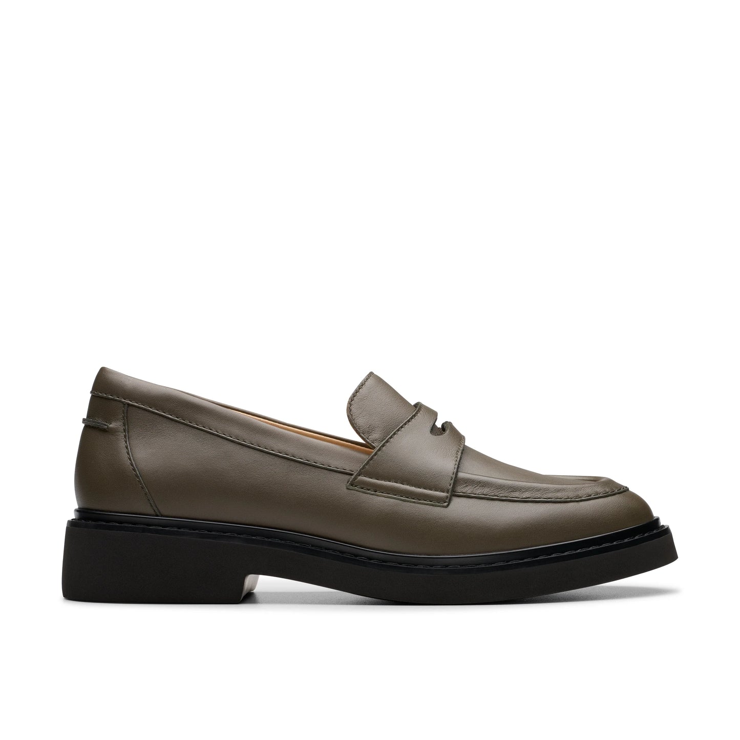 Mocasines De La Marca Clarks Para Mujer Modelo Splend Edge Dark Olive Leather En Color Verde