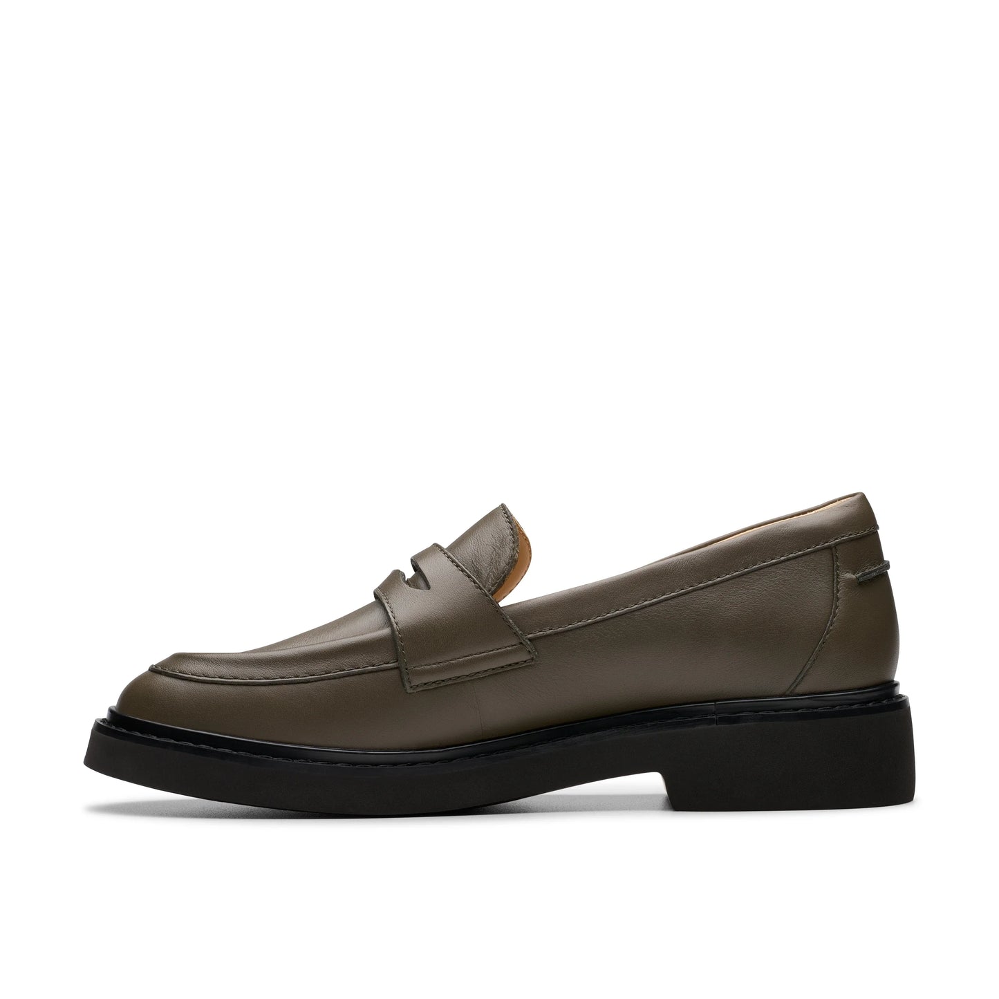 Mocasines De La Marca Clarks Para Mujer Modelo Splend Edge Dark Olive Leather En Color Verde