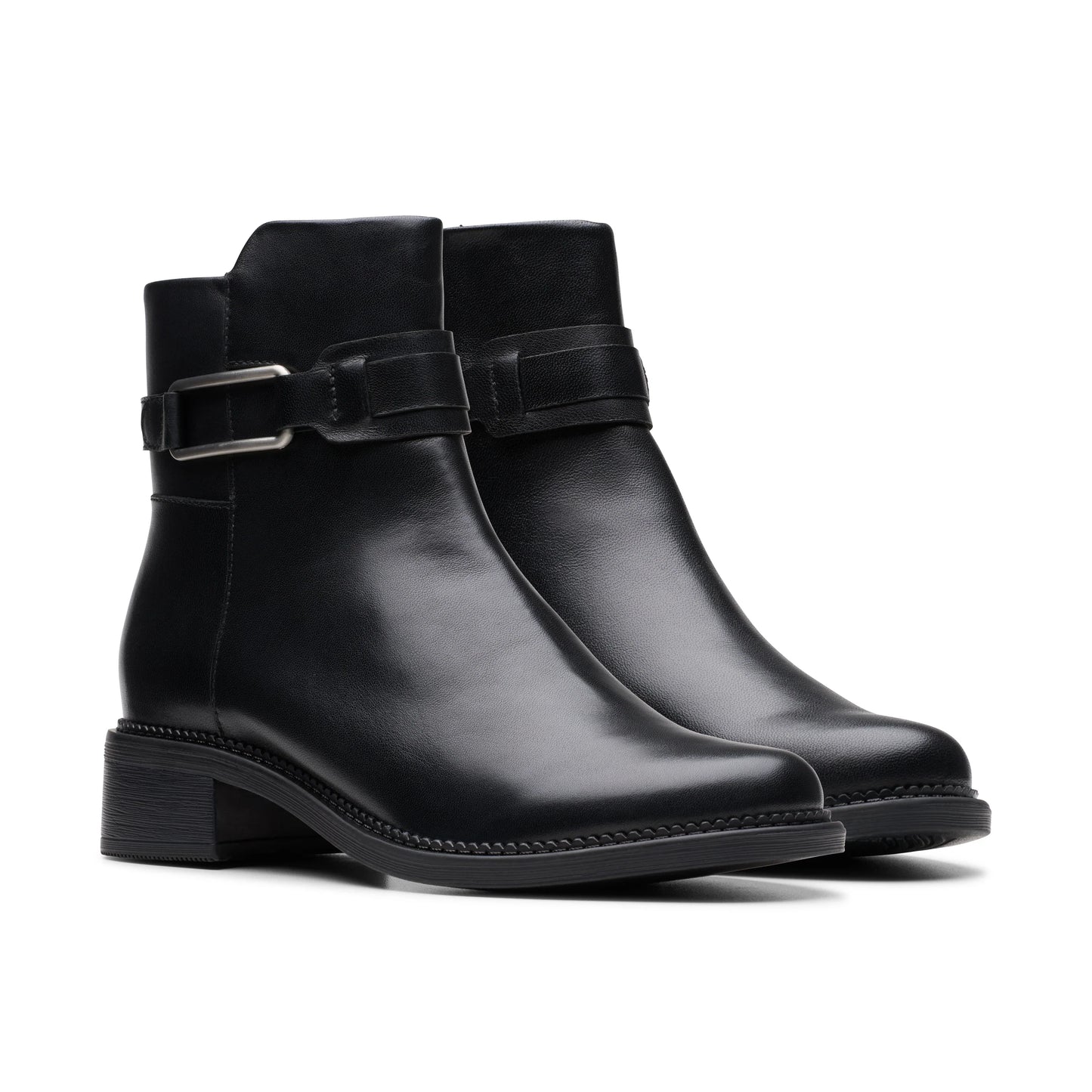 Botines De La Marca Clarks Para Mujer Modelo Maye Bella Black Leather En Color Negro