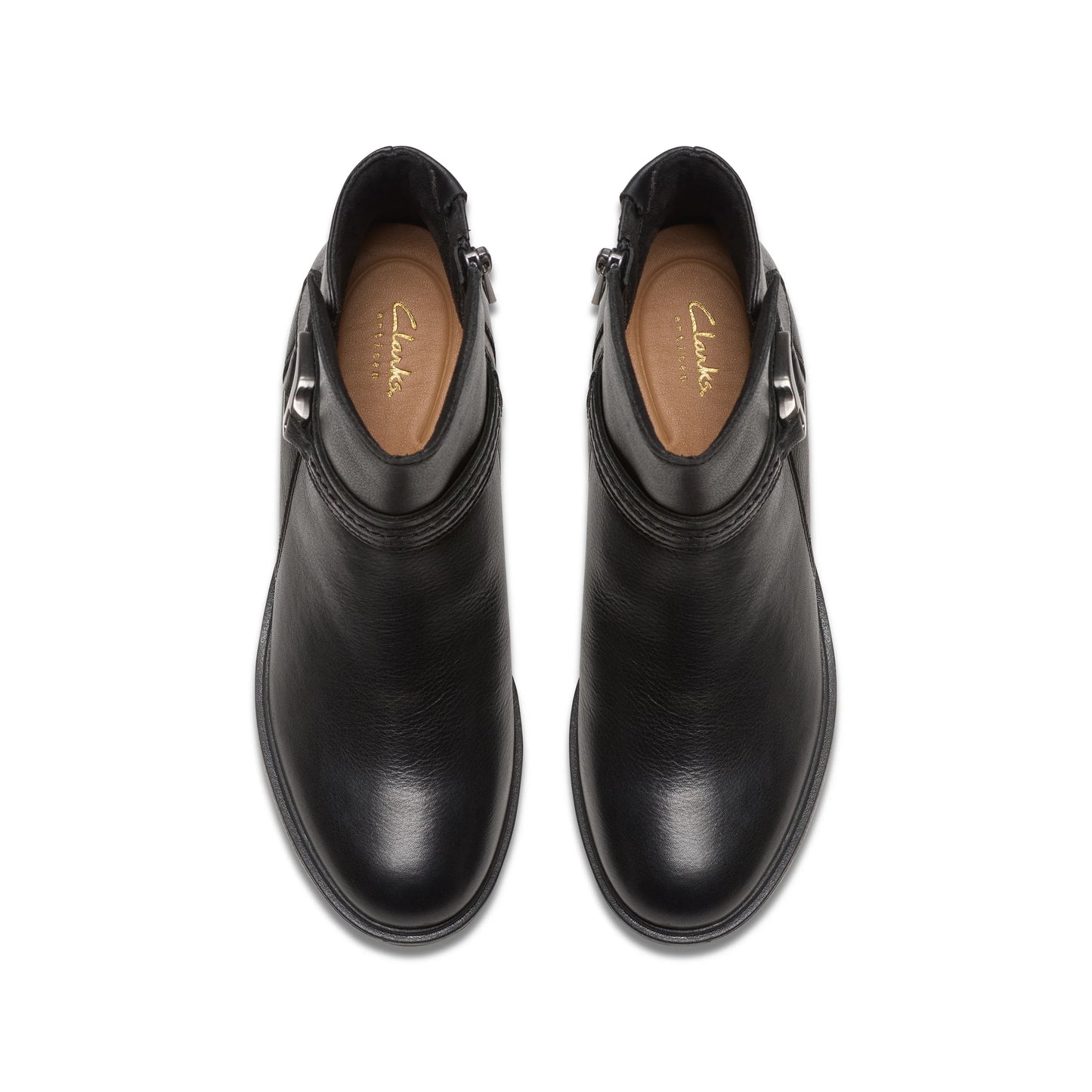 Botines De La Marca Clarks Para Mujer Modelo Neva Buckle Black Leather En Color Negro