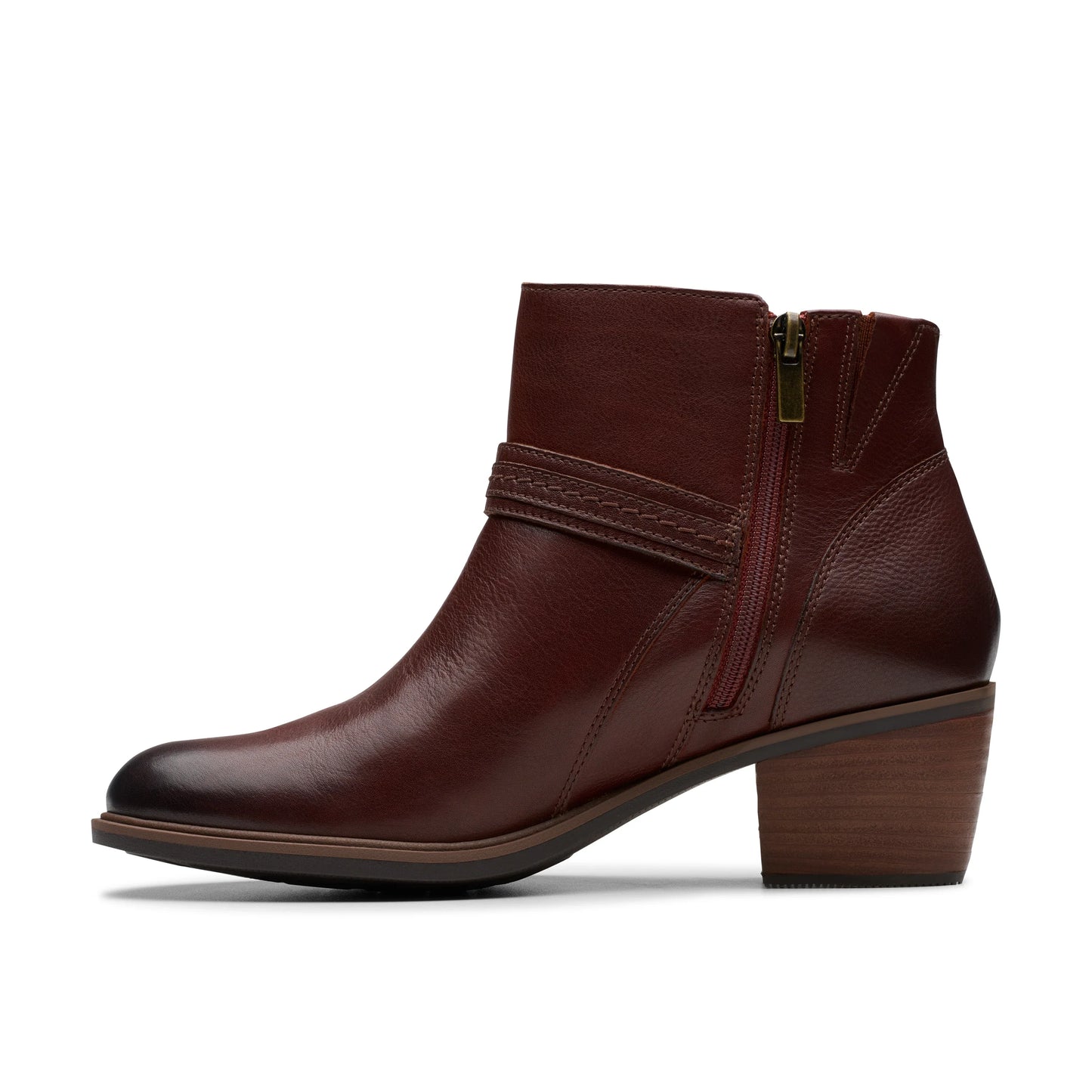 Botines De La Marca Clarks Para Mujer Modelo Neva Buckle British Tan En Color Beige