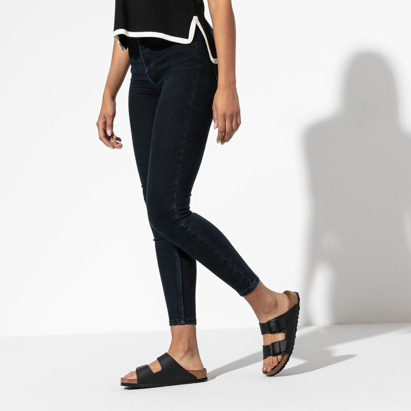 Sandalias De La Marca Birkenstock Para Unisex Modelo Arizona Birko-Flor Black En Color Negro