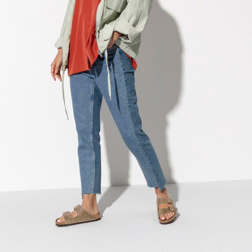 Sandales Birkenstock Arizona pour femme, semelle intérieure souple, cuir huilé, marron clair