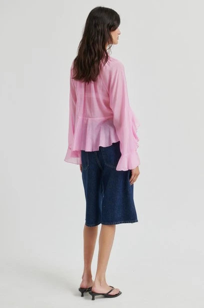 ВТОРАЯ ЖЕНСКАЯ | РУБАШКИ | ЖЕНЩИНЫ | БЛУЗКА С ОБОРКОЙ NAJE