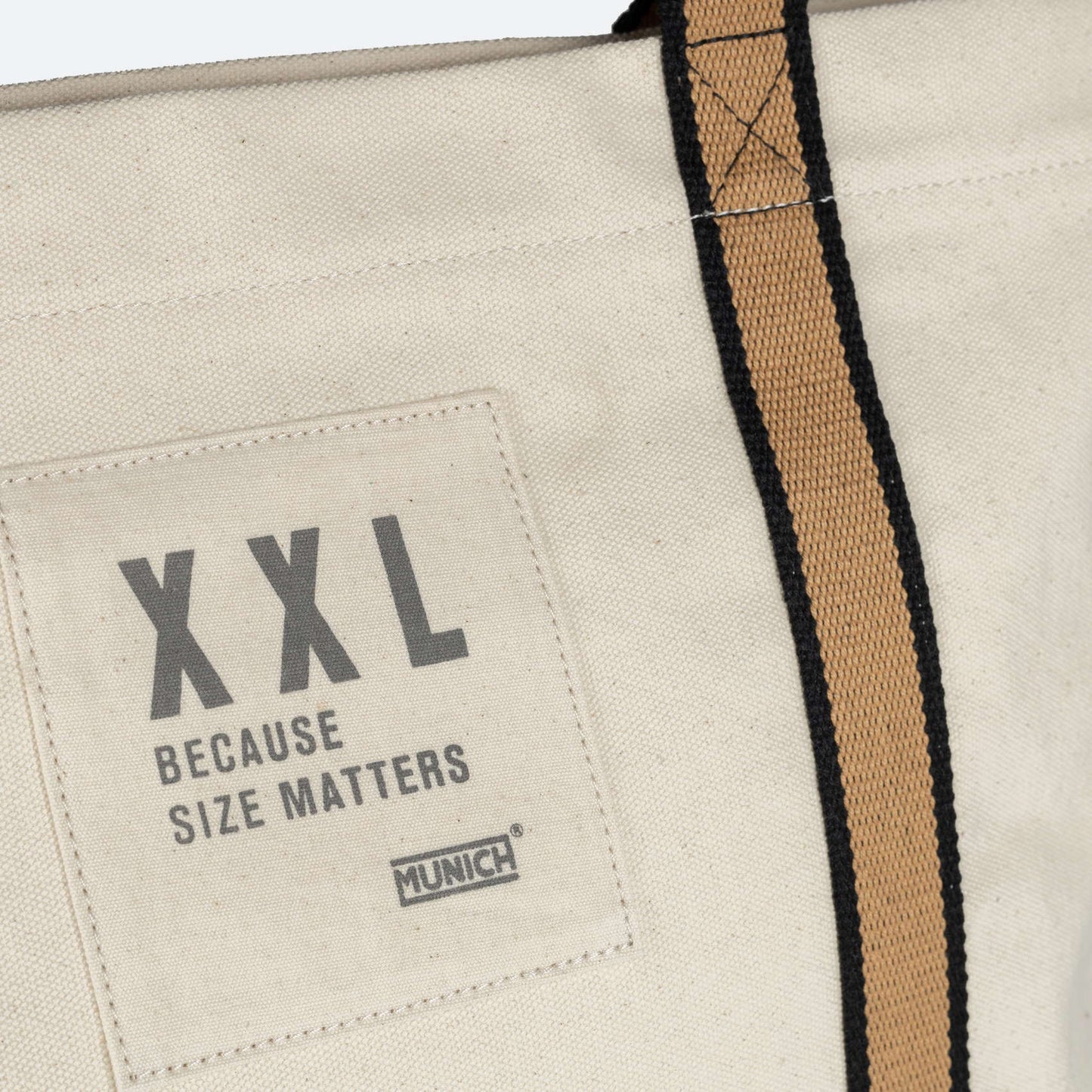 Sac unisexe de la marque Munich, modèle shopper Go Go Tan, nude en beige.
