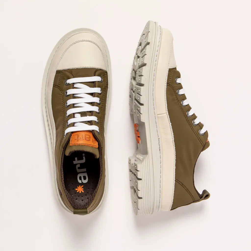 KUNST | SNEAKER | MANN | BIRMINGHAM