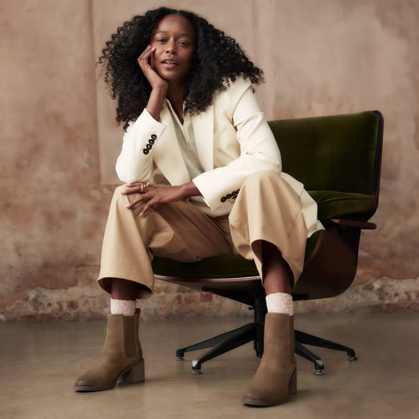Botines De La Marca Clarks Para Mujer Modelo Chamberly Top Walnut Suede En Color Marrón