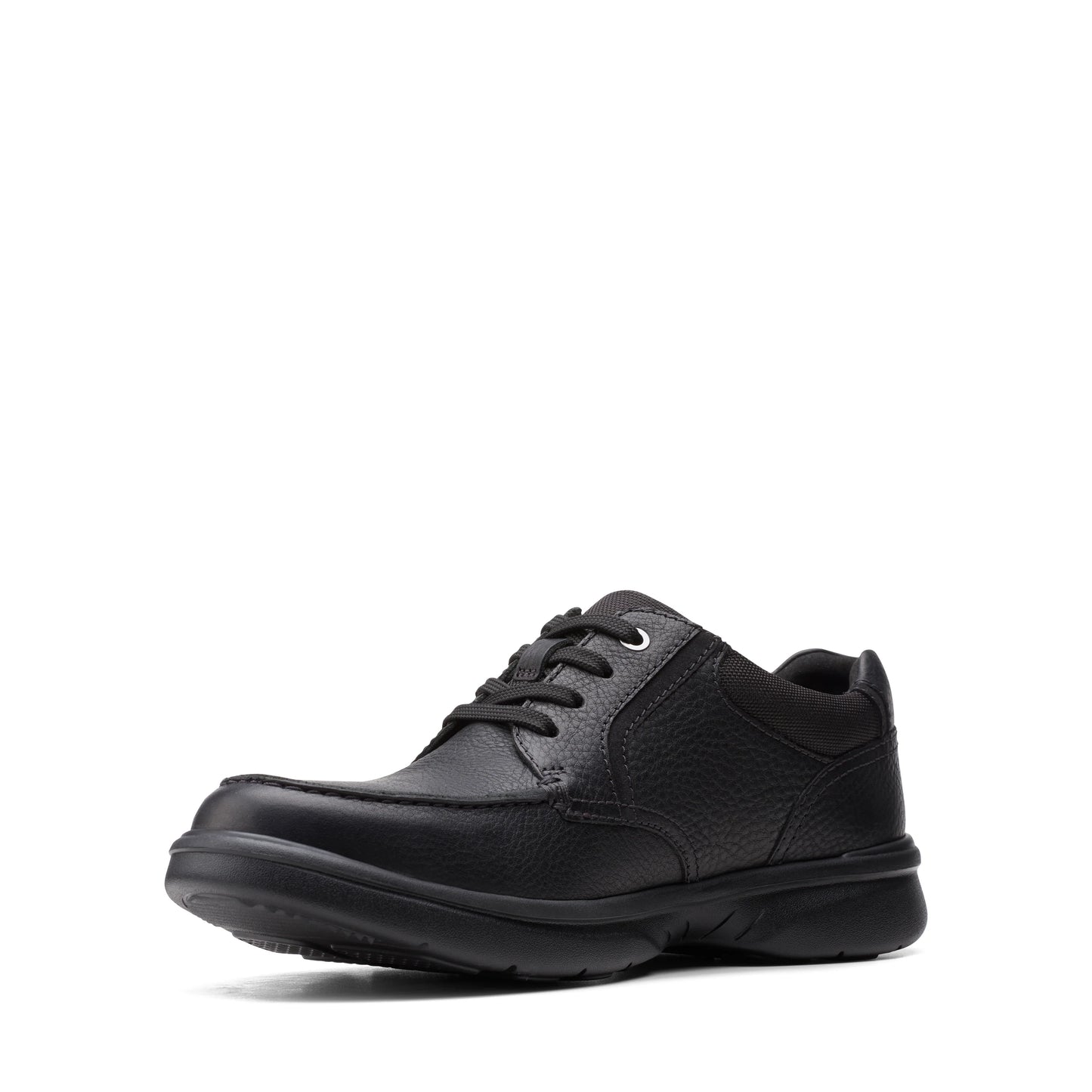 Zapatos Casual De La Marca Clarks Para Hombre Modelo Bradley Vibe Blk Tumbled Lea En Color Negro