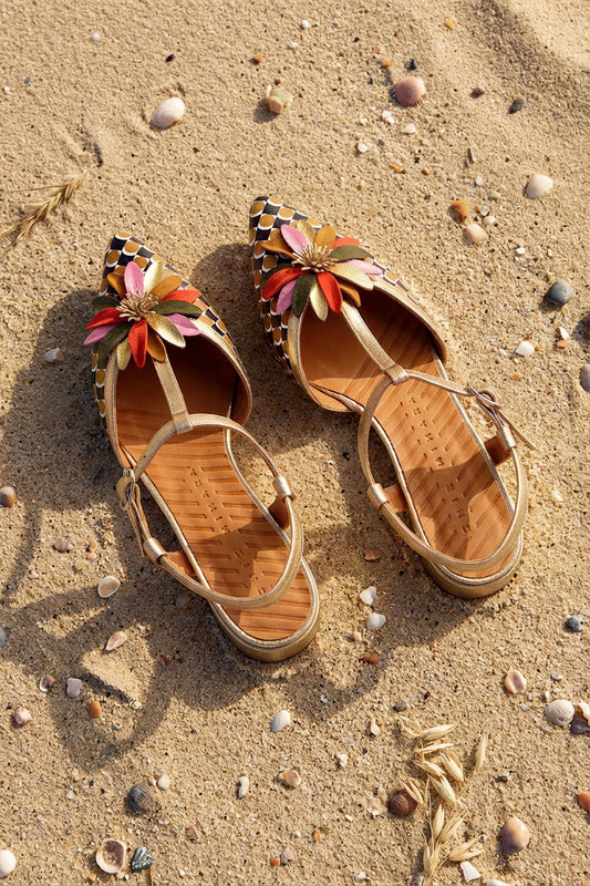 CHIE MIHARA | SANDALIAS | MUJER | HELENI CUERO | MARRÓN