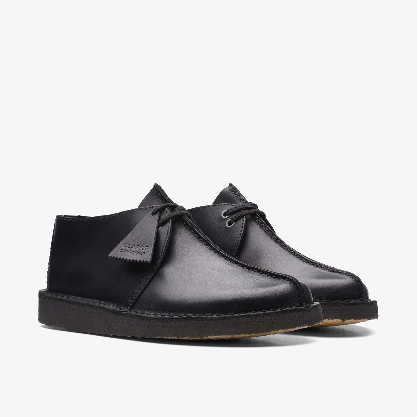 Zapatos Casual De La Marca Clarks Para Hombre Modelo Desert Trek Black Leather En Color Negro