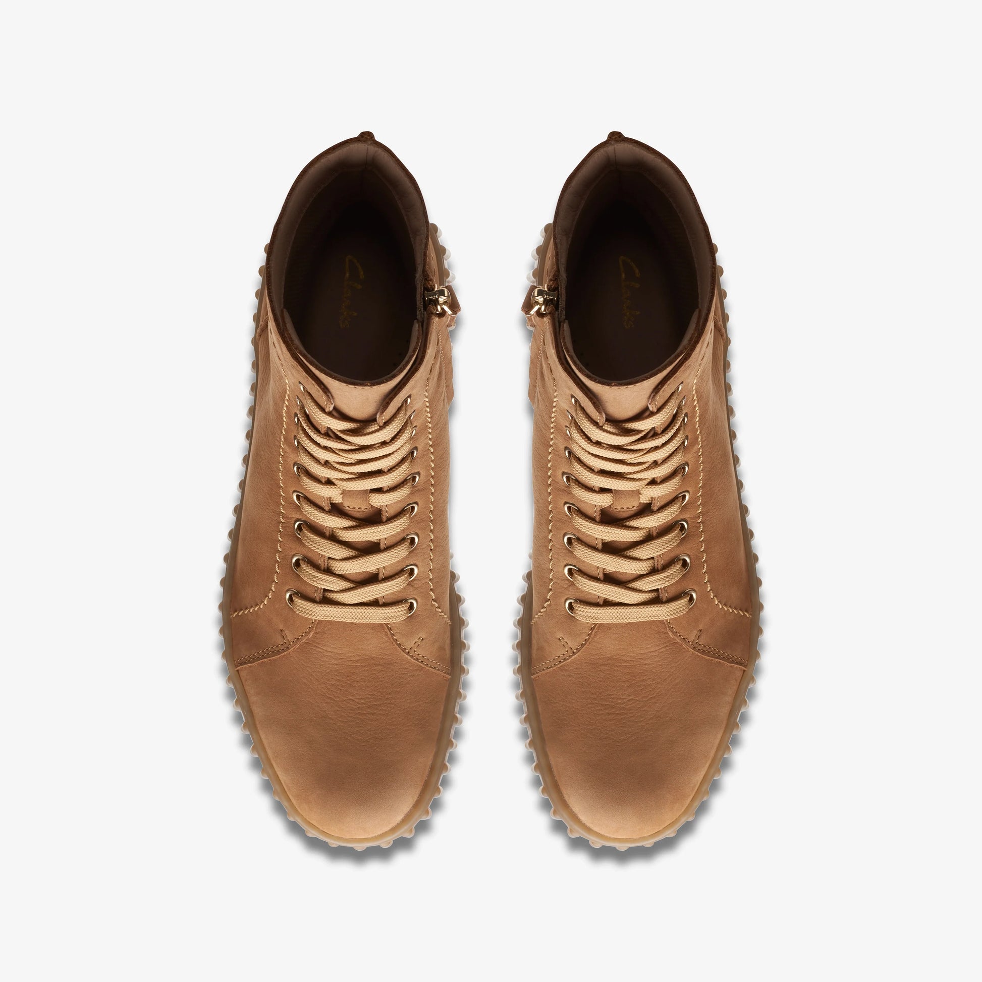 Botas De La Marca Clarks  Para Mujer Modelo Torhill Rise Light Tan Nubuck En Color Beige