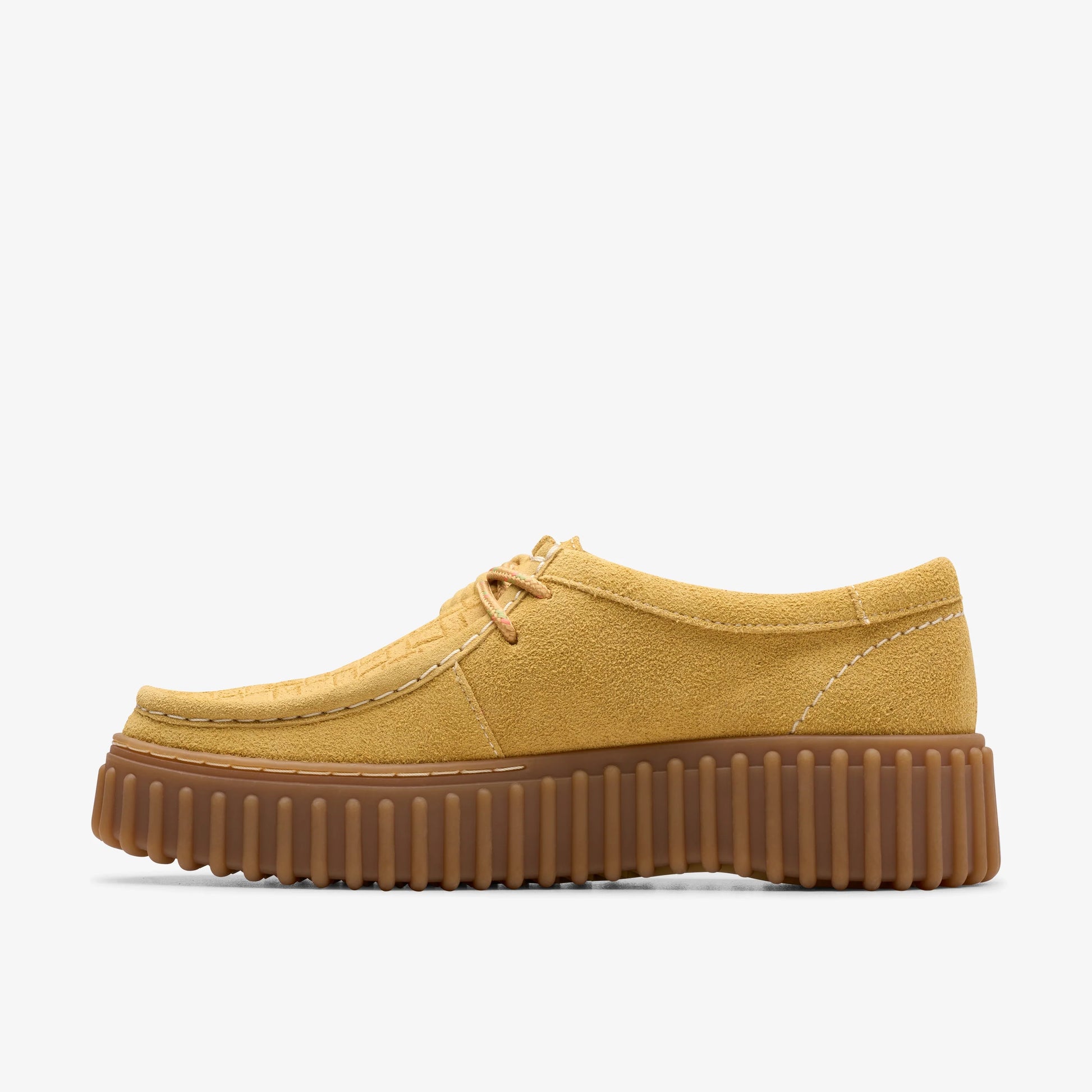 Zapatos Casual De La Marca Clarks  Para Mujer Modelo Torhill Bee Golden Tan Suede En Color Beige