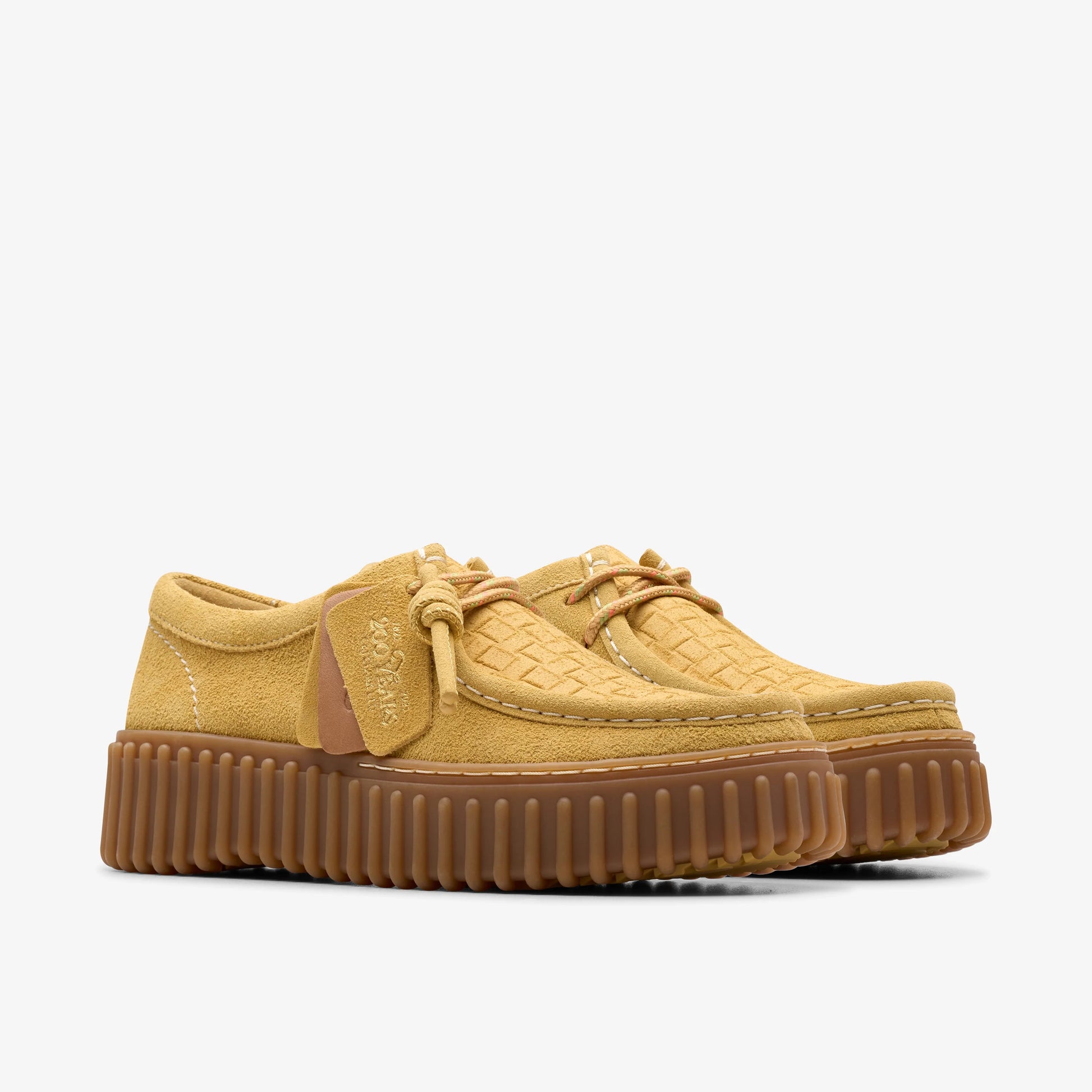 Zapatos Casual De La Marca Clarks  Para Mujer Modelo Torhill Bee Golden Tan Suede En Color Beige